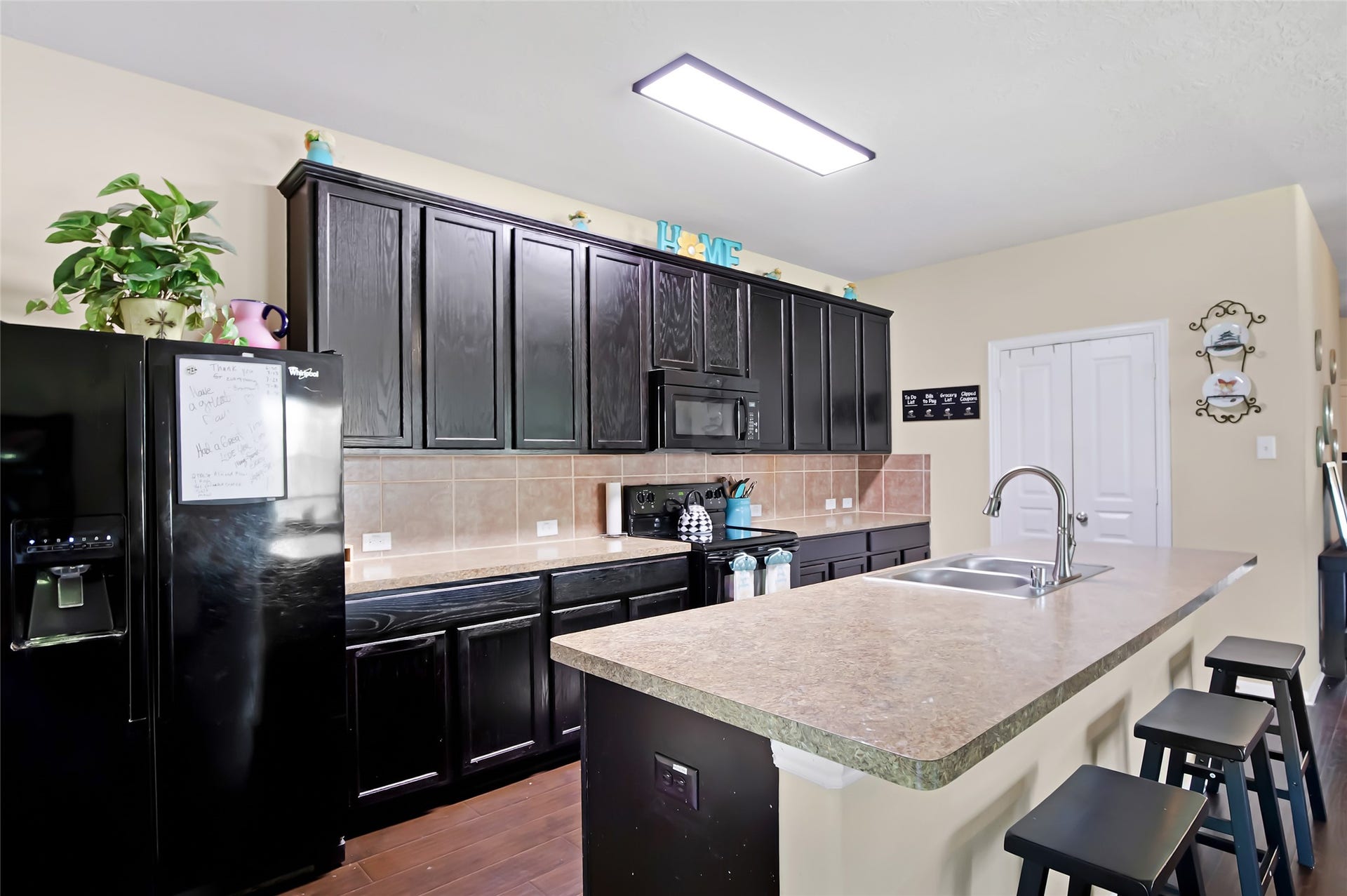 1603 Sahara Drive, Crosby, TX 77532 Large Pantry