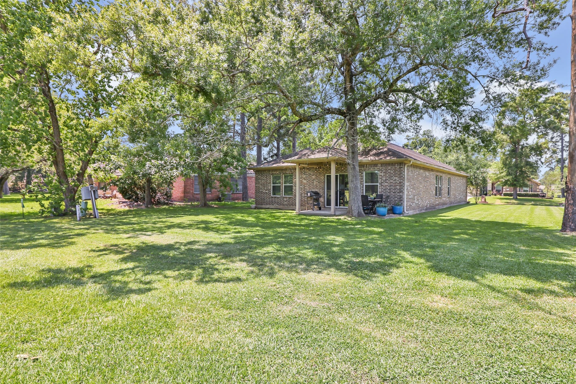 1603 Sahara Drive, Crosby, TX 77532 Plenty of Shade