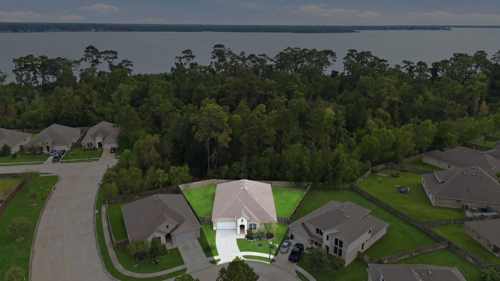 18206 Fehmarn Sound Circle, Houston, TX 77044 18206 Fehmarn Sound Circle, Houston, TX 77044