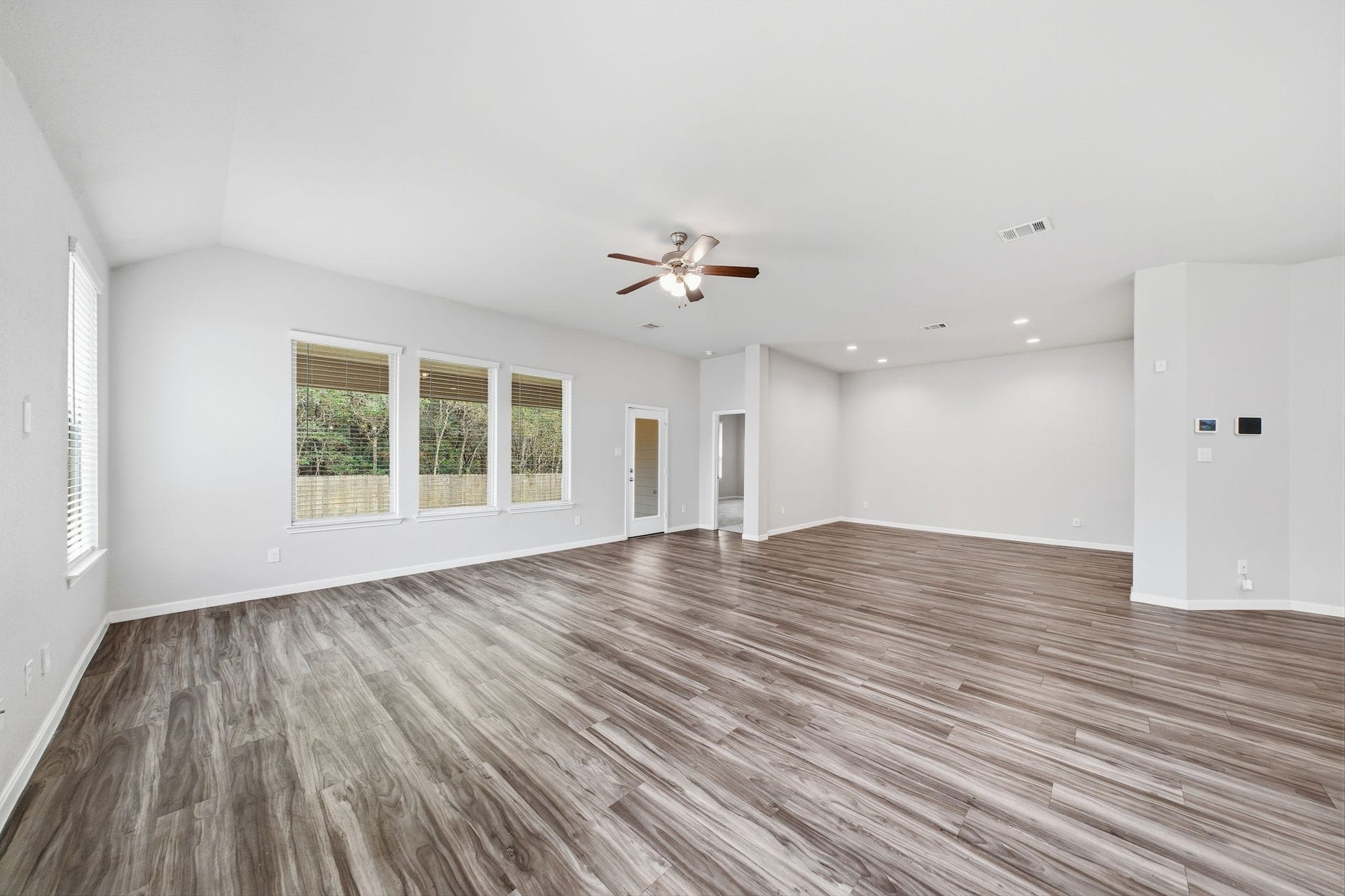 18206 Fehmarn Sound Circle, Houston, TX 77044 18206 Fehmarn Sound Circle, Houston, TX 77044
