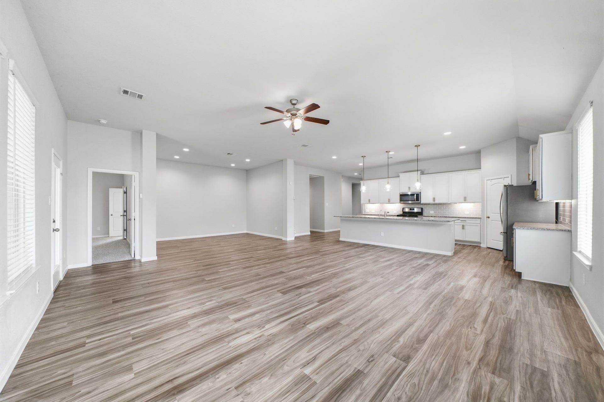18206 Fehmarn Sound Circle, Houston, TX 77044 18206 Fehmarn Sound Circle, Houston, TX 77044