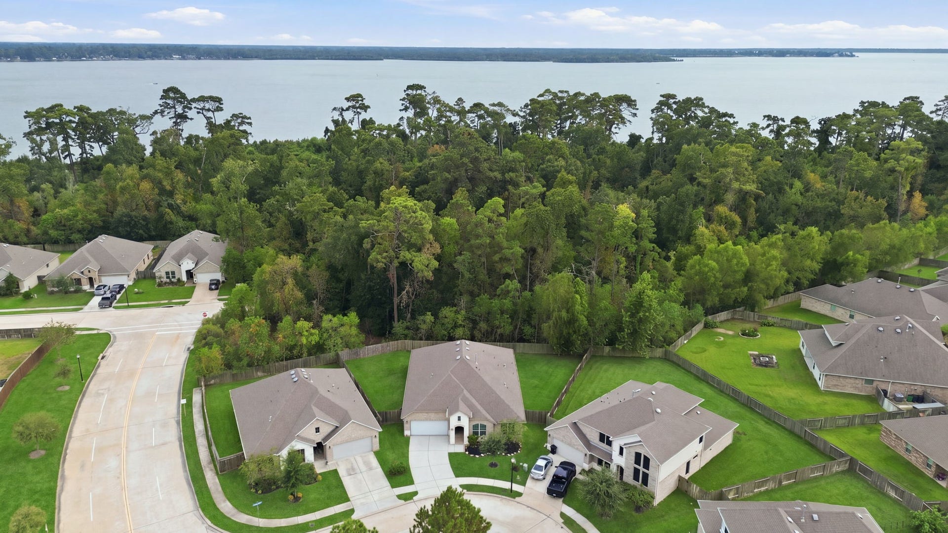 18206 Fehmarn Sound Circle, Houston, TX 77044 18206 Fehmarn Sound Circle, Houston, TX 77044