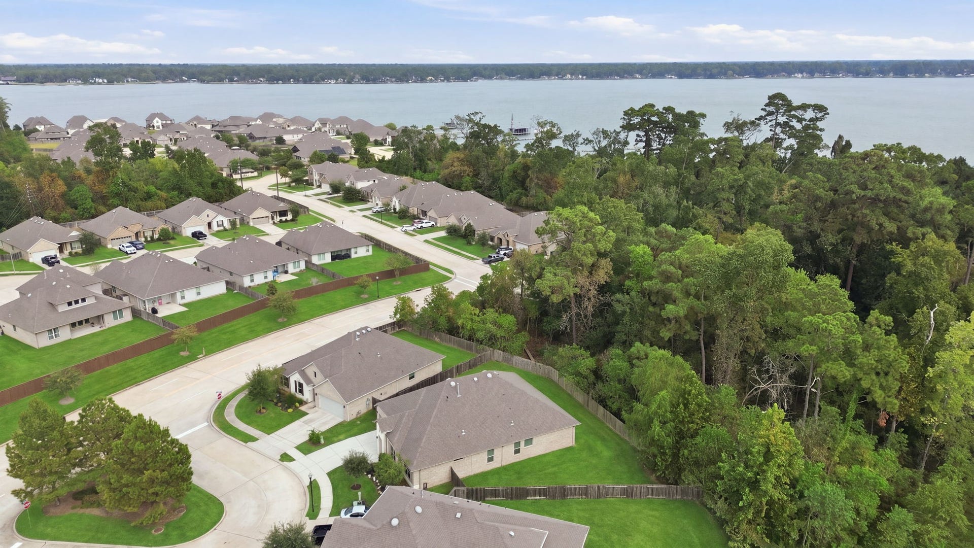 18206 Fehmarn Sound Circle, Houston, TX 77044 18206 Fehmarn Sound Circle, Houston, TX 77044