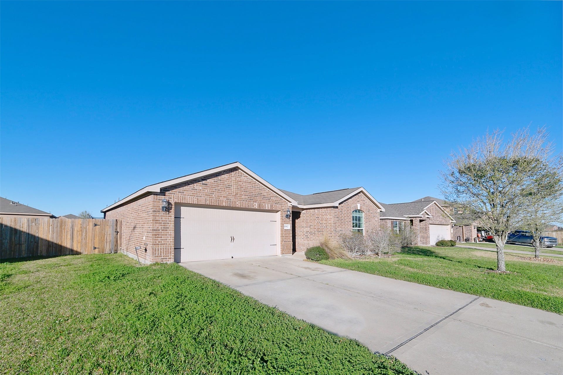 6962 Chessgate Falls Lane, Richmond, TX 77469