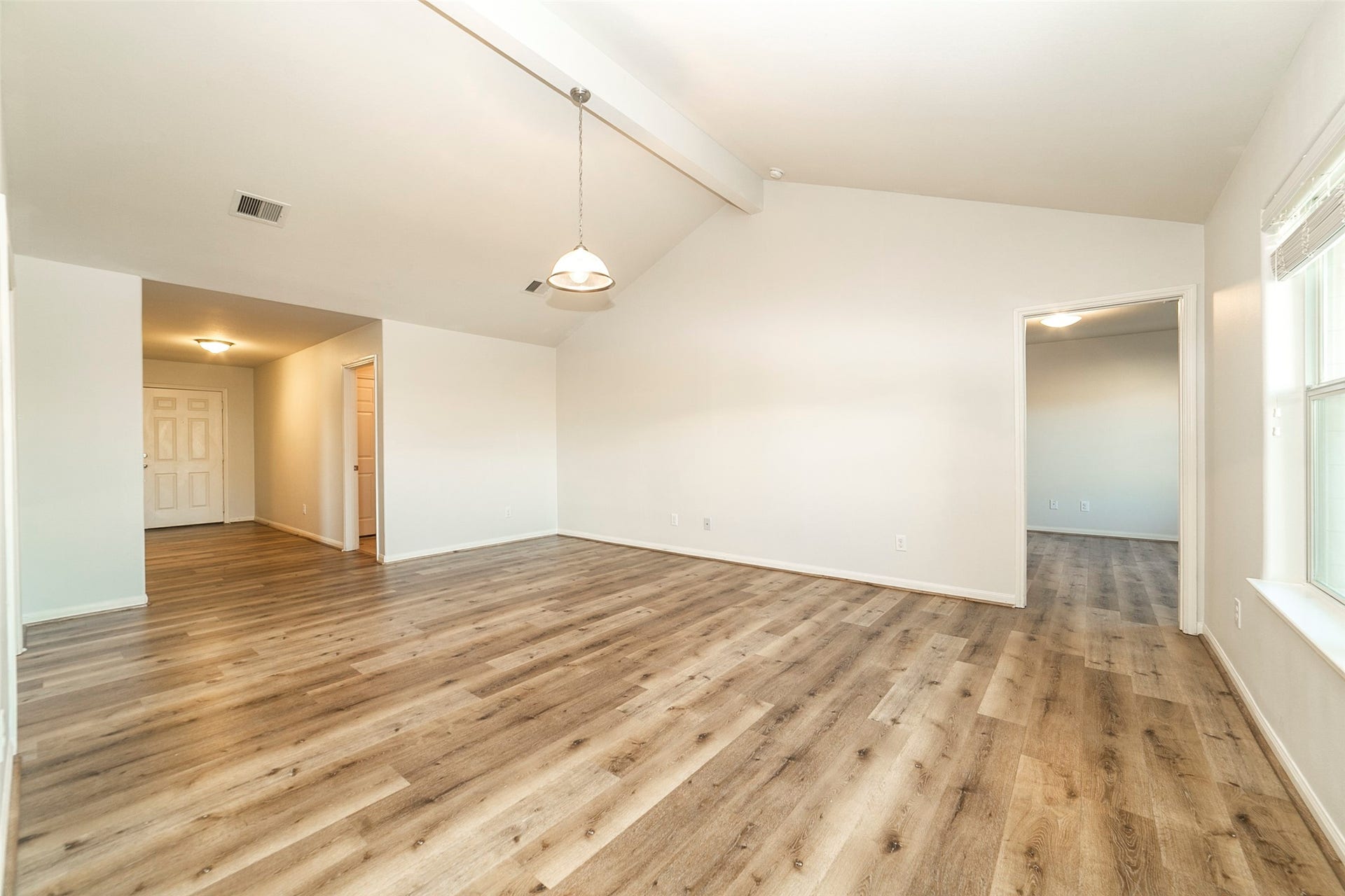 6962 Chessgate Falls Lane, Richmond, TX 77469