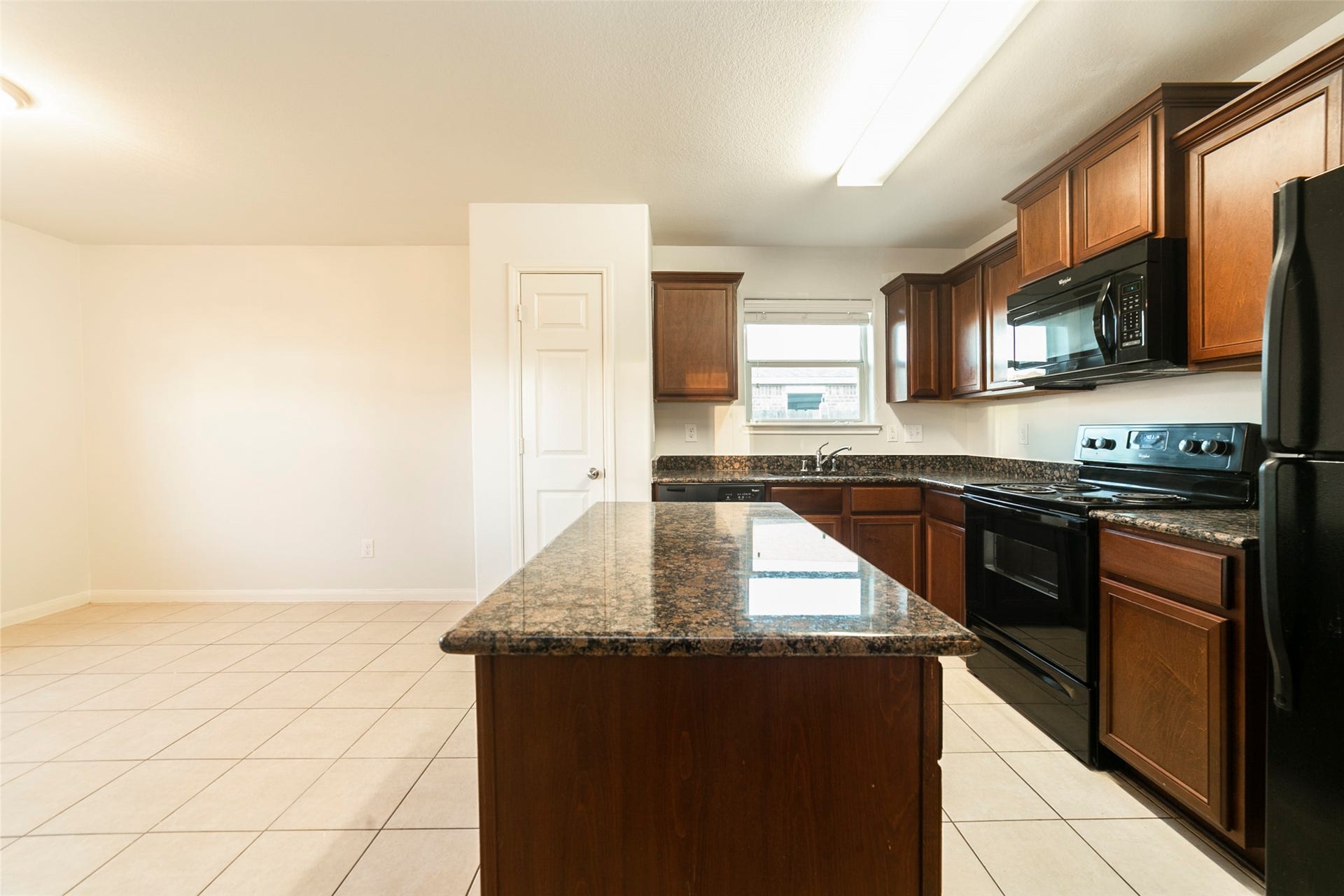 6962 Chessgate Falls Lane, Richmond, TX 77469