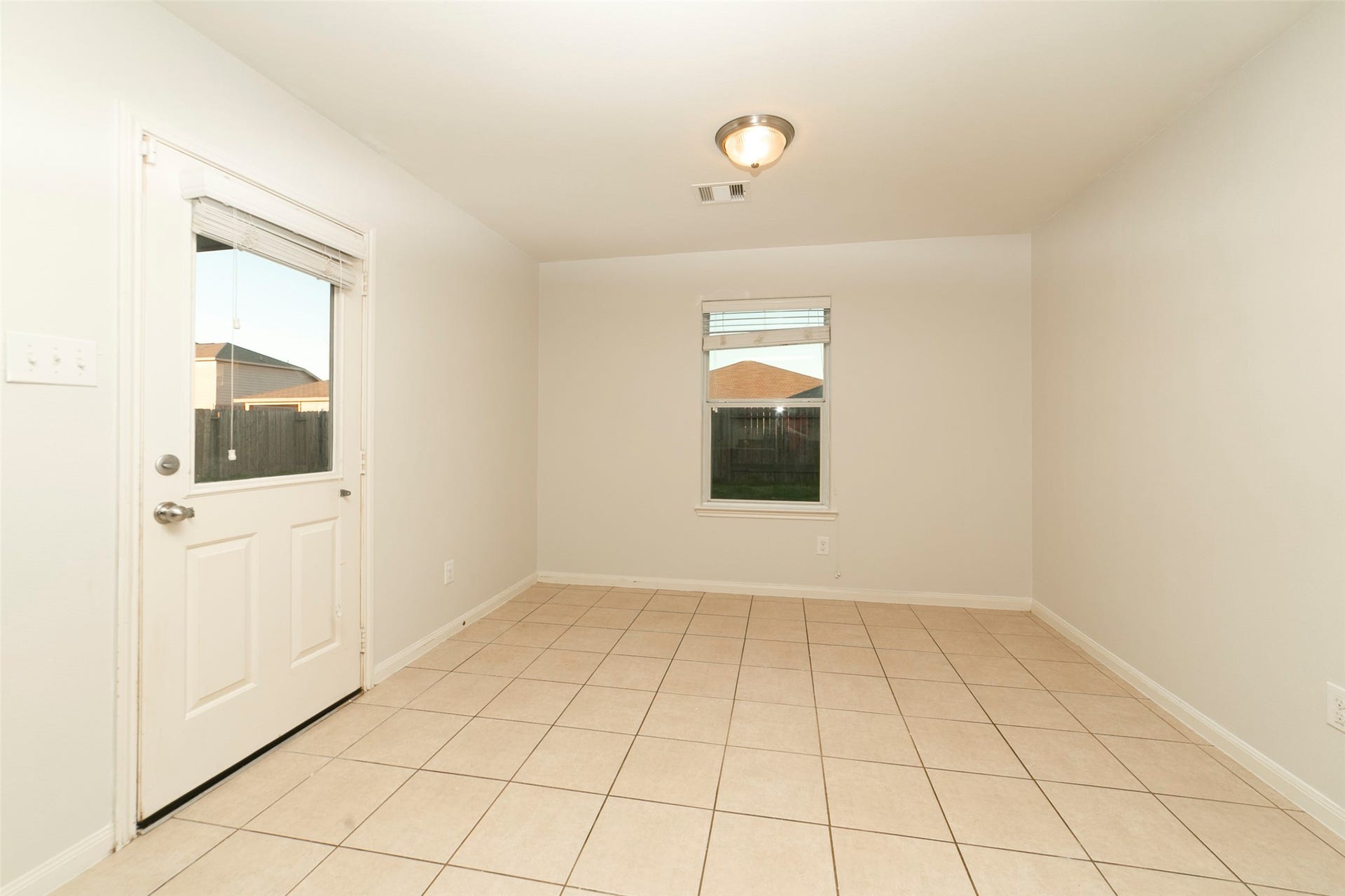 6962 Chessgate Falls Lane, Richmond, TX 77469