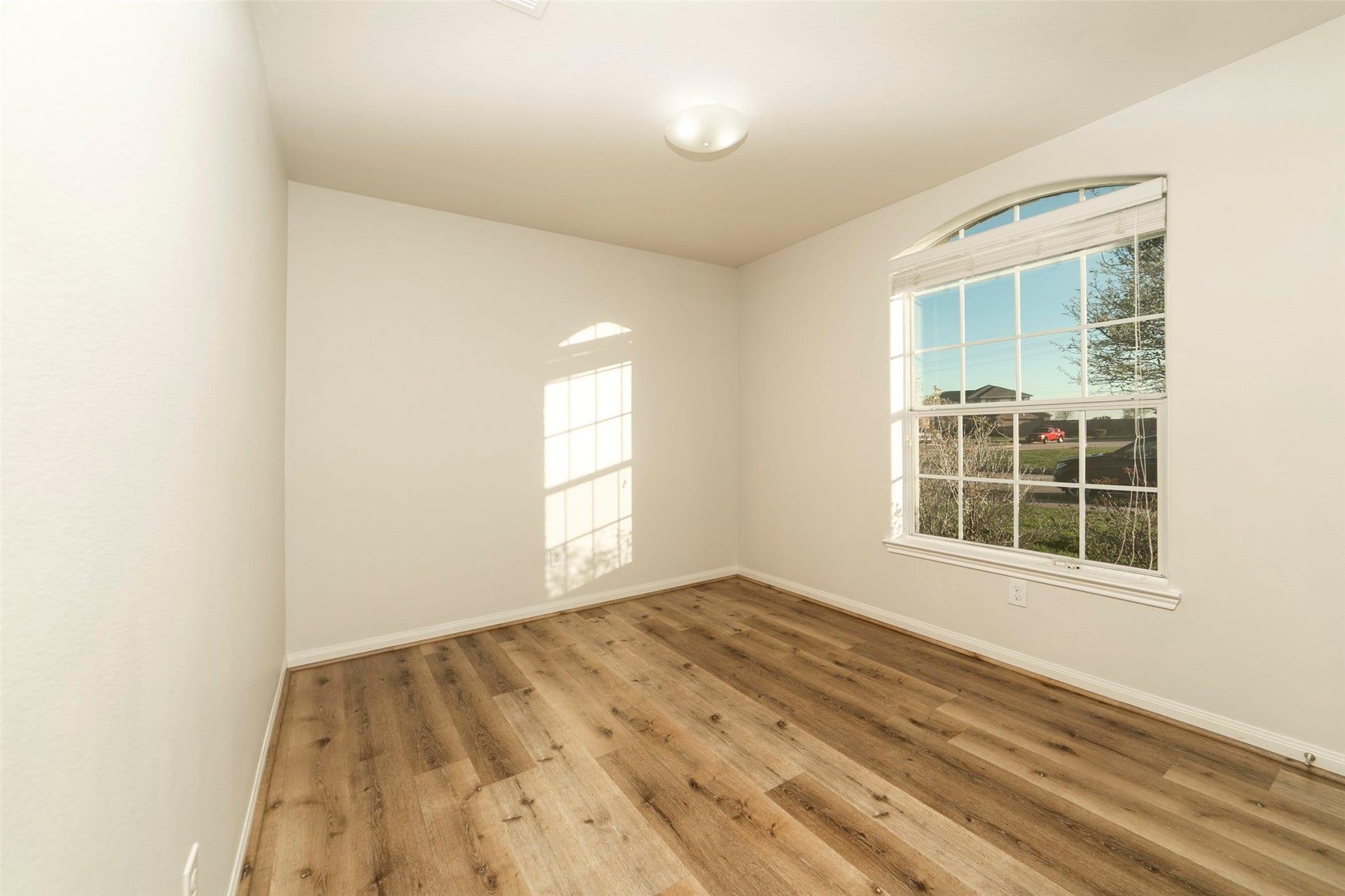 6962 Chessgate Falls Lane, Richmond, TX 77469