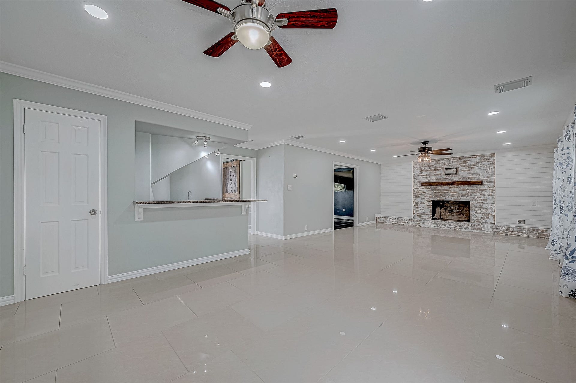 8110 Bent Oak Lane, Spring, TX 77379 8110 Bent Oak Lane, Spring, TX 77379