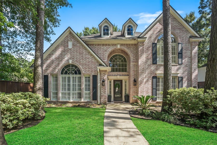 Property photo for 107 N Summer Cloud Drive, The Woodlands, TX