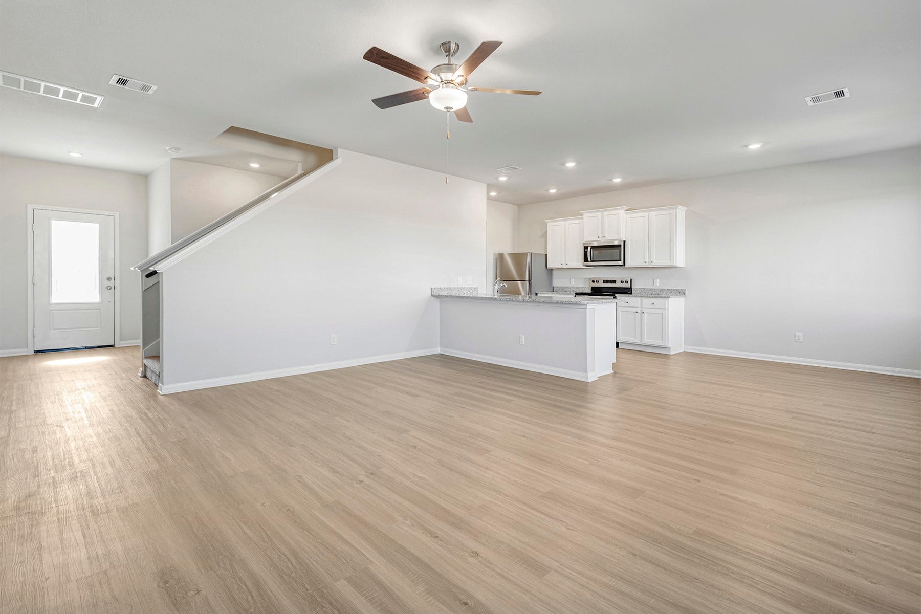 8204 Alpine Bearberry Drive, Houston, TX 77016 8204 Alpine Bearberry Drive, Houston, TX 77016