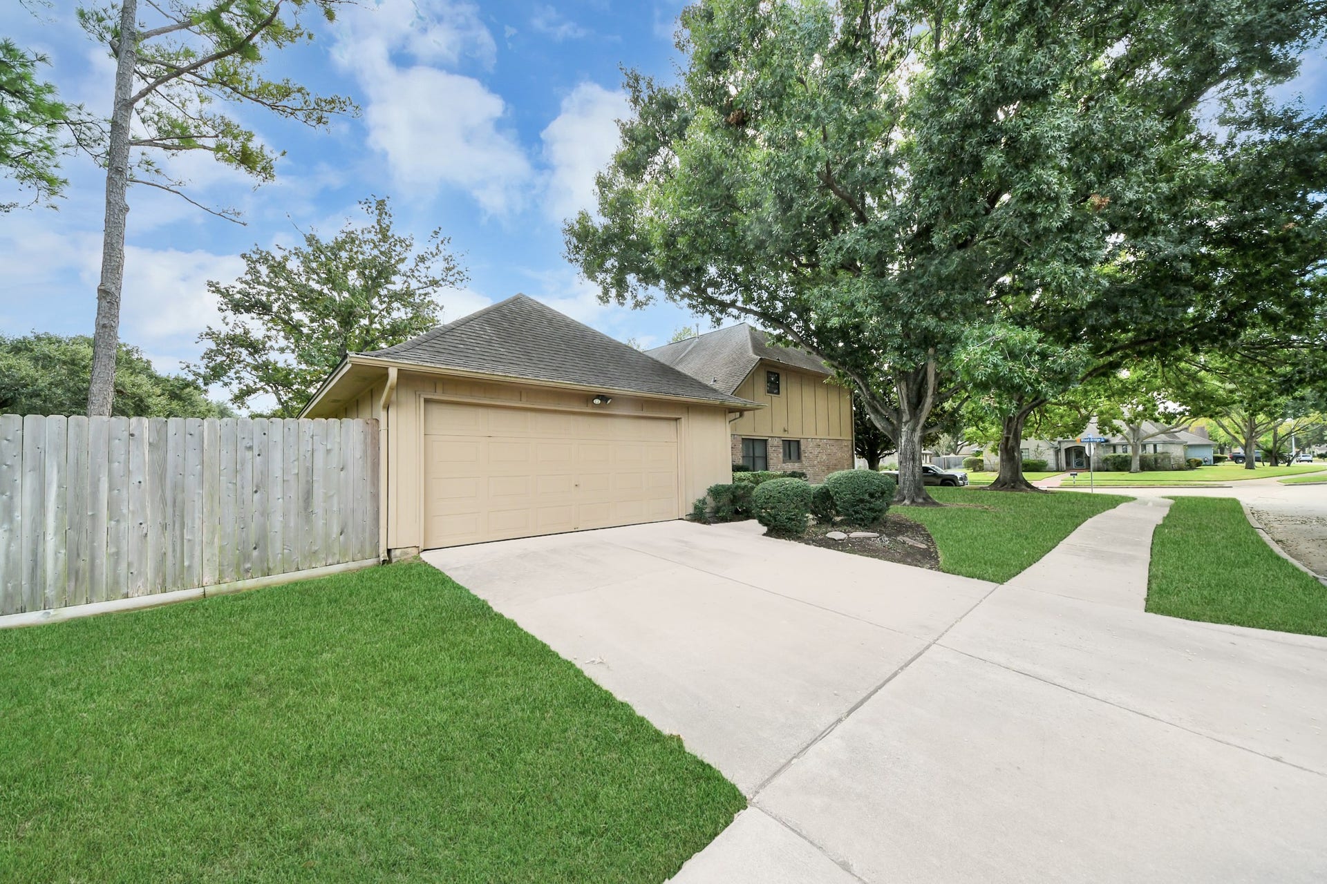 820 Wood Bridge Circle, Sugar Land, TX 77498 820 Wood Bridge Circle, Sugar Land, TX 77498