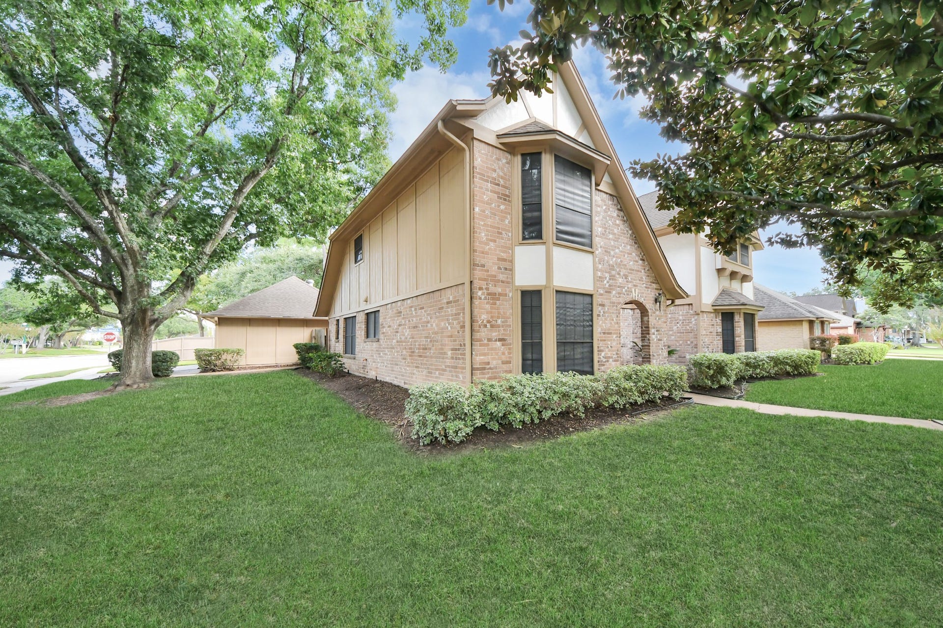 820 Wood Bridge Circle, Sugar Land, TX 77498 820 Wood Bridge Circle, Sugar Land, TX 77498