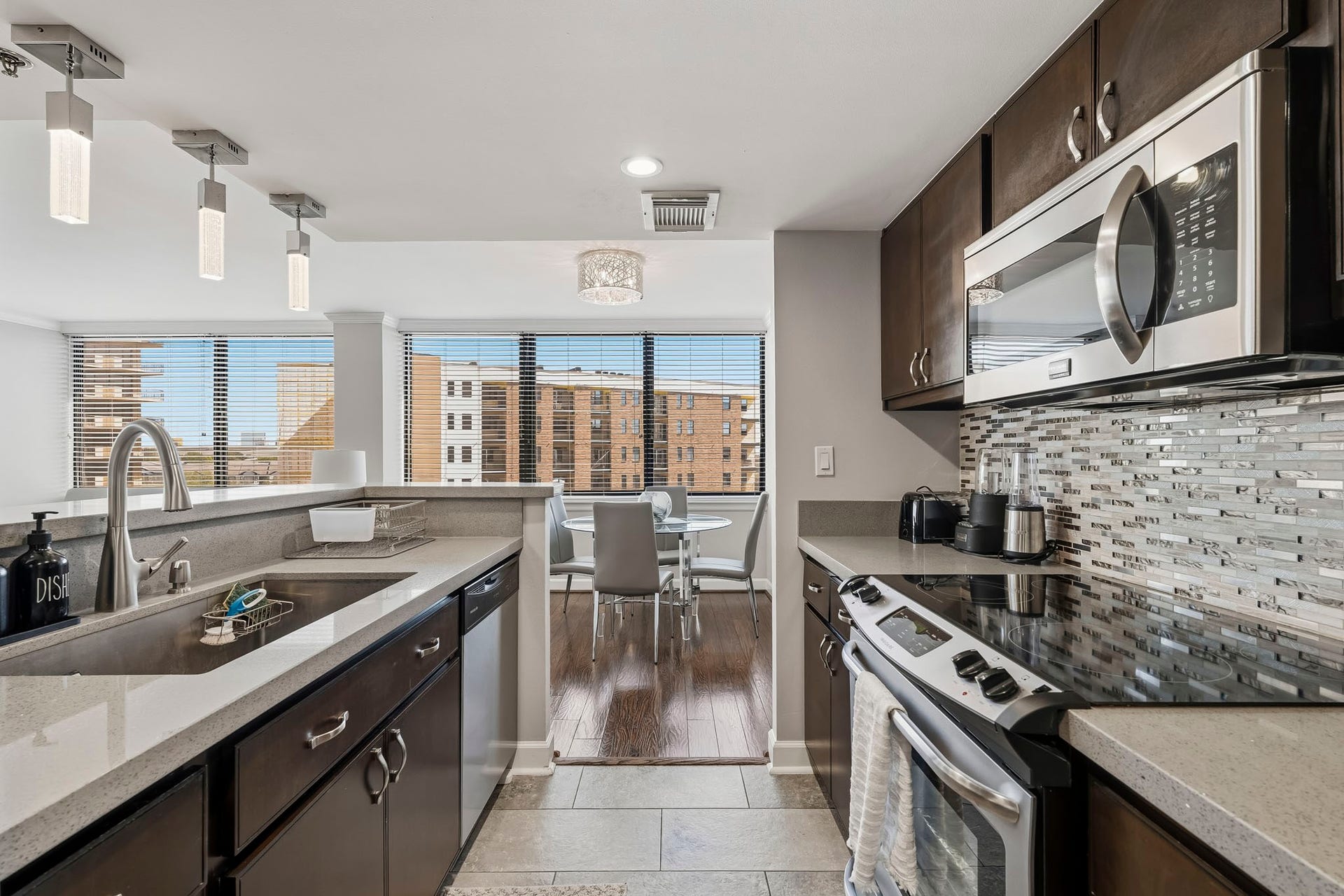 3525 Sage Road, #709, Houston, TX 77056 3525 Sage Road, #709, Houston, TX 77056
