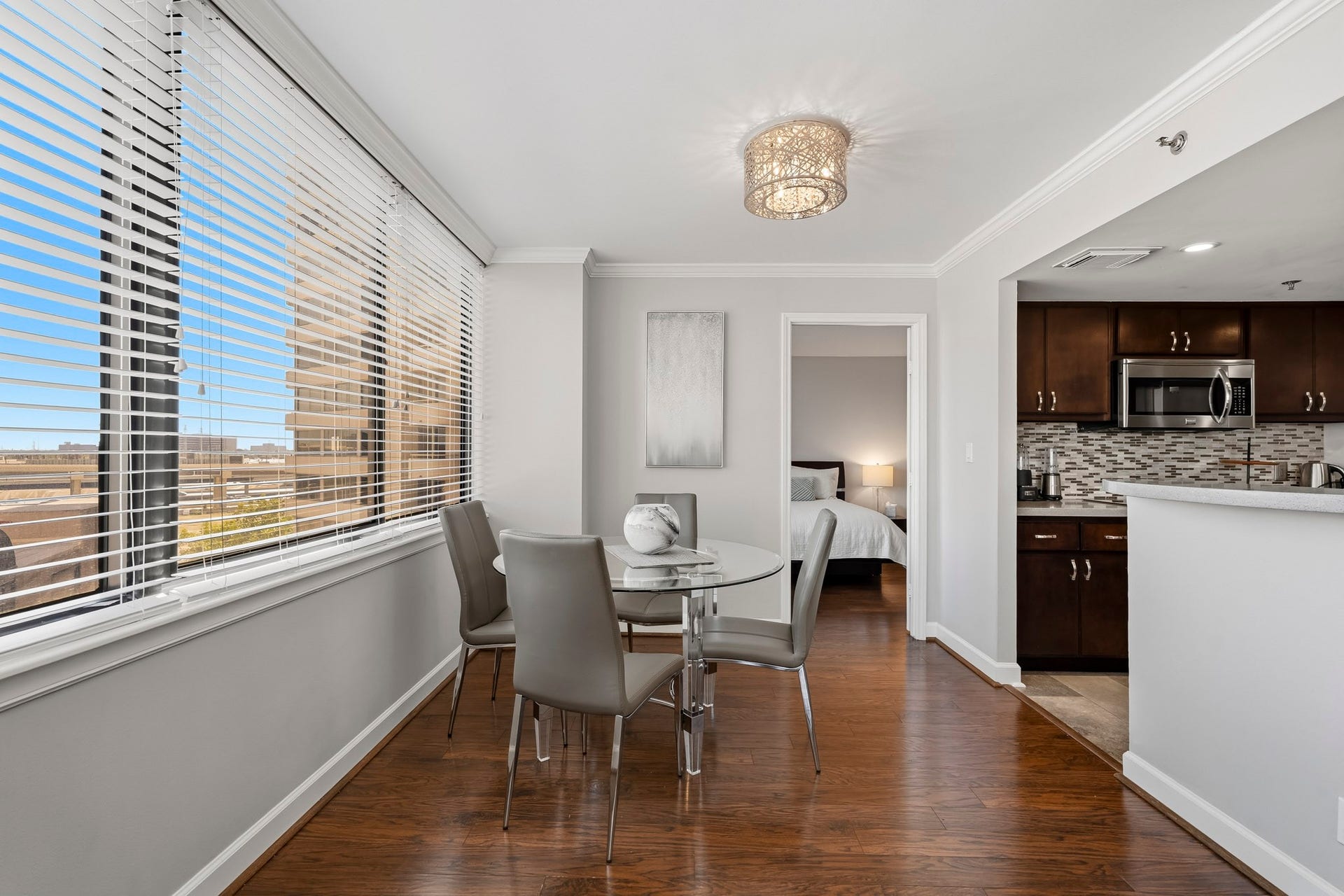 3525 Sage Road, #709, Houston, TX 77056 3525 Sage Road, #709, Houston, TX 77056