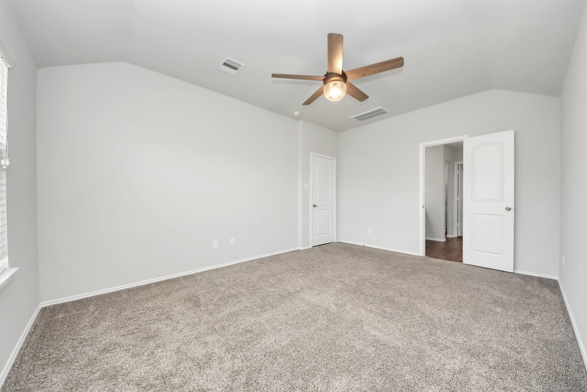 5616 Rainflower Terrace Lane, Spring, TX 77389 5616 Rainflower Terrace Lane, Spring, TX 77389