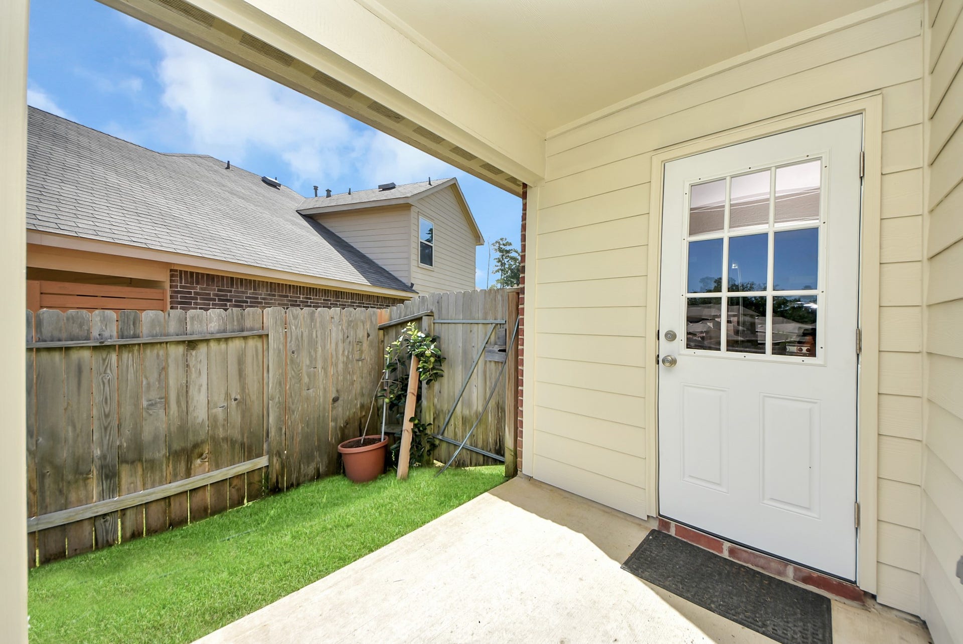 5616 Rainflower Terrace Lane, Spring, TX 77389 5616 Rainflower Terrace Lane, Spring, TX 77389