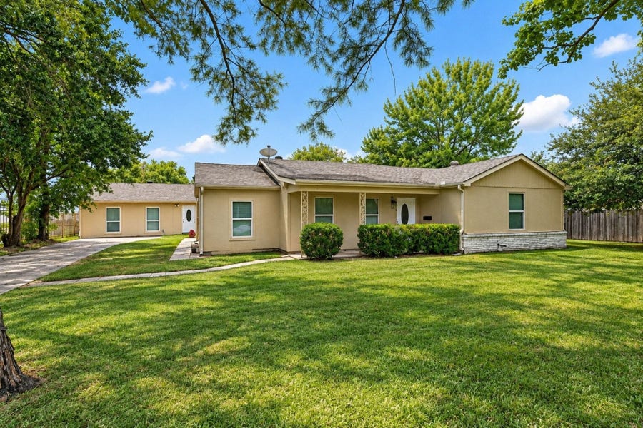 Property photo for 6010 Cypress Street, Houston, TX