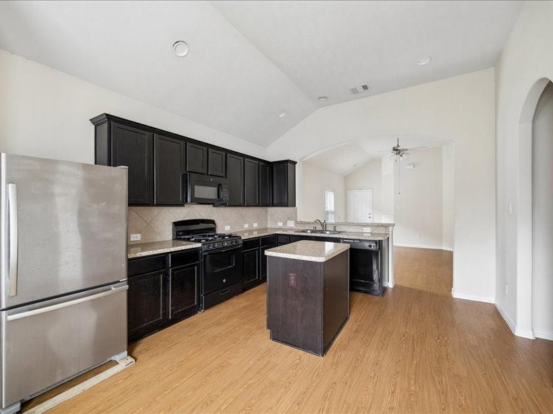 7534 Abbey Point Lane, Houston, TX 77049 7534 Abbey Point Lane, Houston, TX 77049