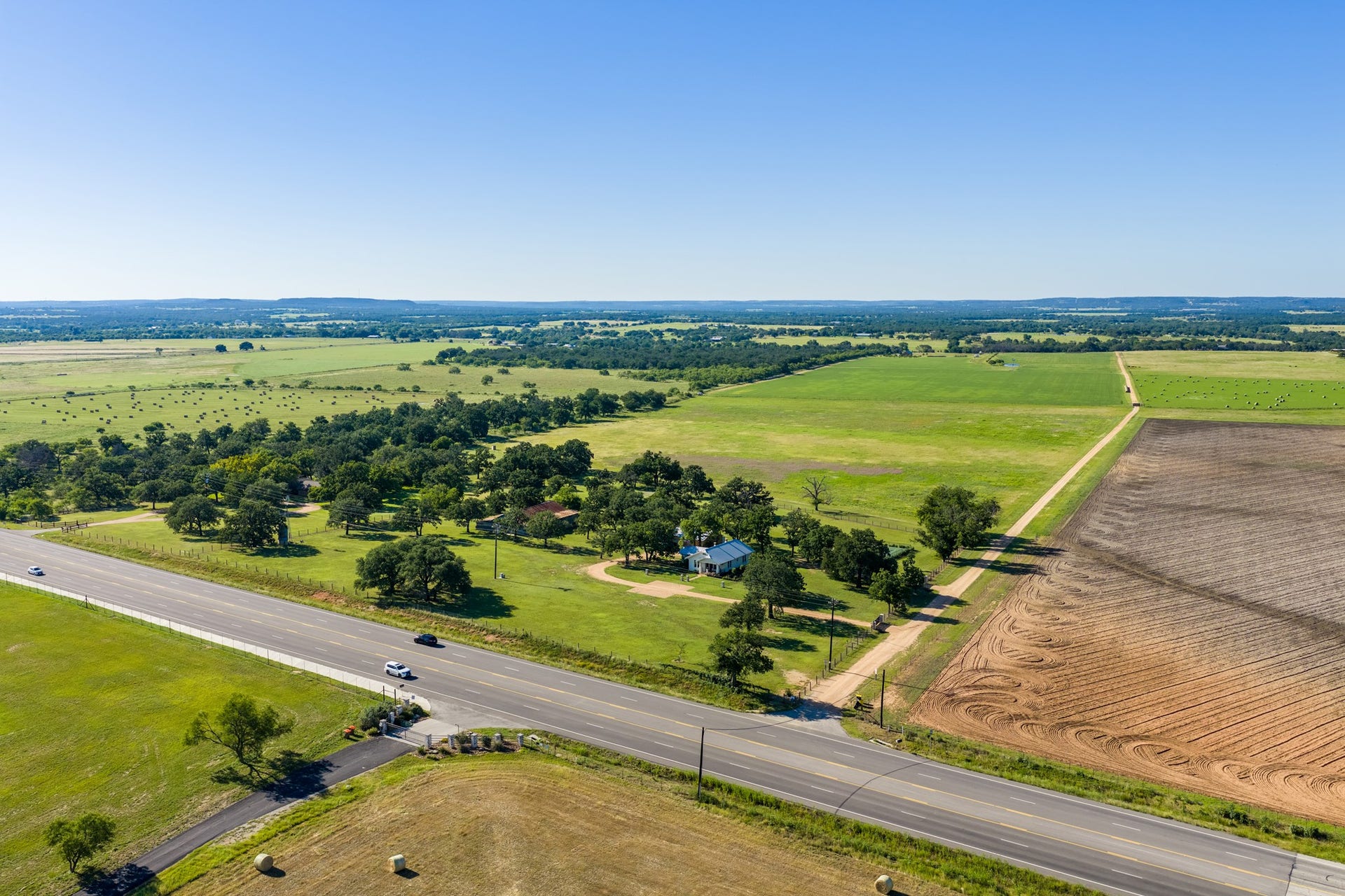 745 Dusty Farm Lane, Fredericksburg, TX 78624 745 Dusty Farm Lane, Fredericksburg, TX 78624
