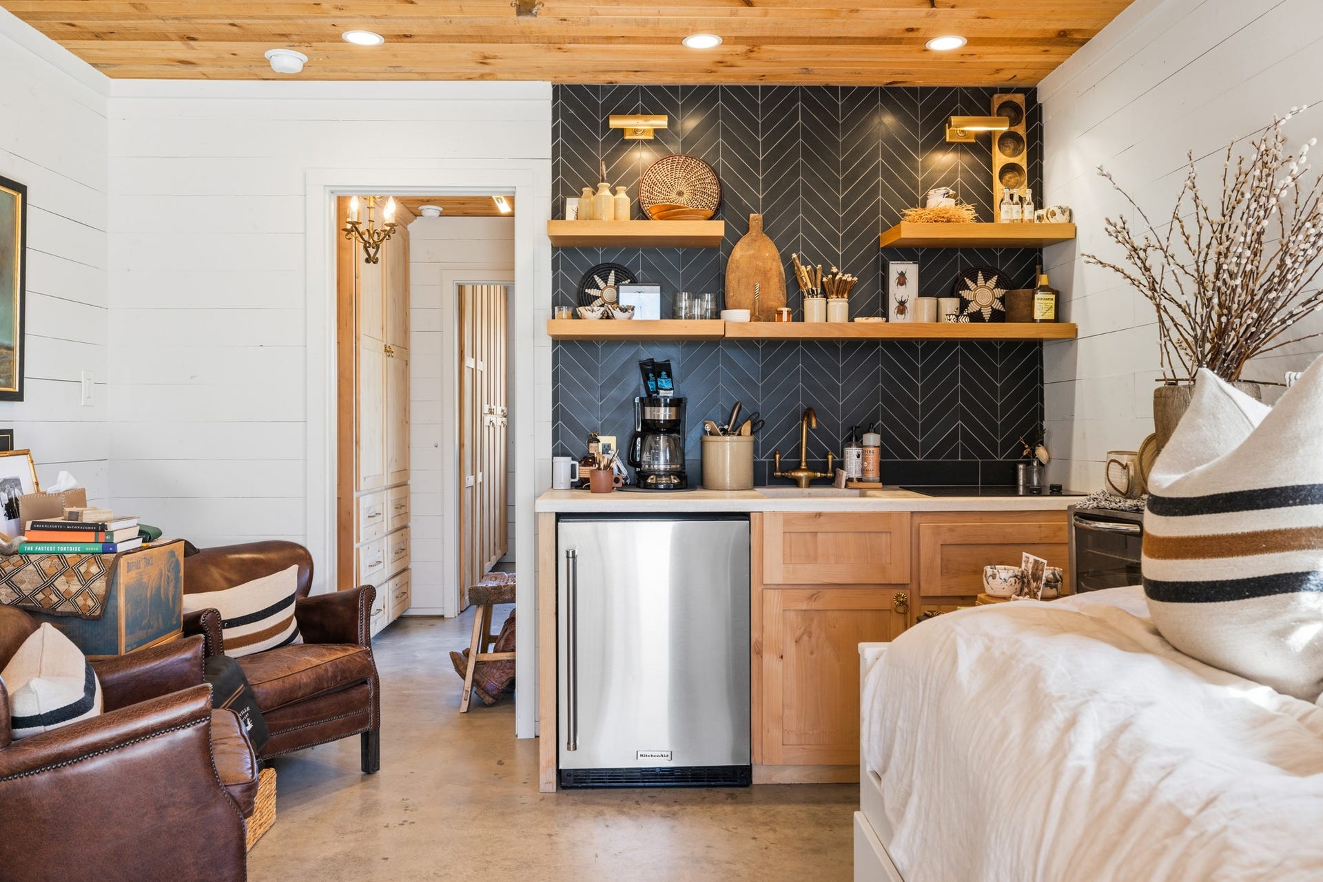 745 Dusty Farm Lane, Fredericksburg, TX 78624 745 Dusty Farm Lane, Fredericksburg, TX 78624