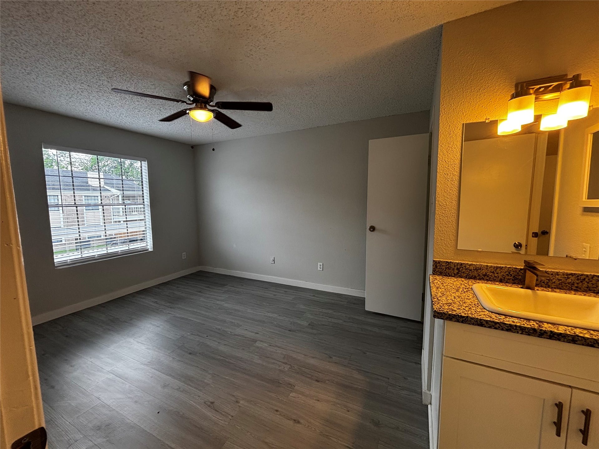 2750 Holly Hall Street, #1207, Houston, TX 77054