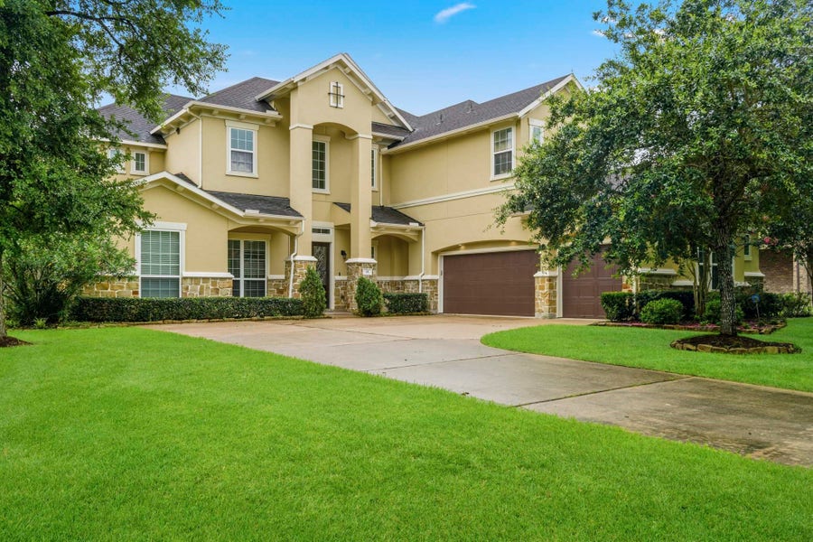 Property photo for 33 Combwell Garden, Missouri City, TX
