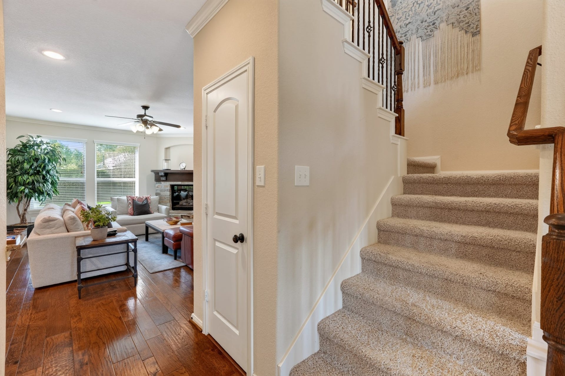 27 E Wolf Cabin Circle, Spring, TX 77389 27 E Wolf Cabin Circle, Spring, TX 77389