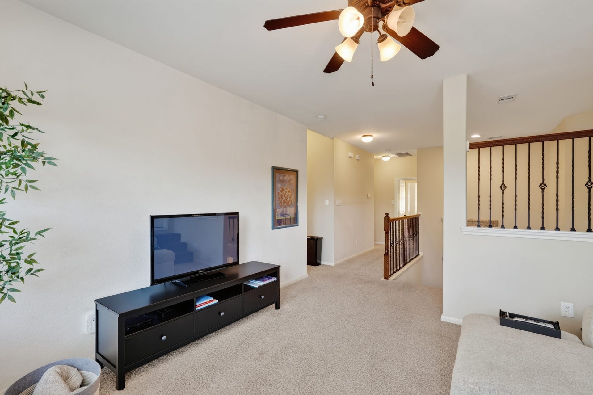 27 E Wolf Cabin Circle, Spring, TX 77389 27 E Wolf Cabin Circle, Spring, TX 77389