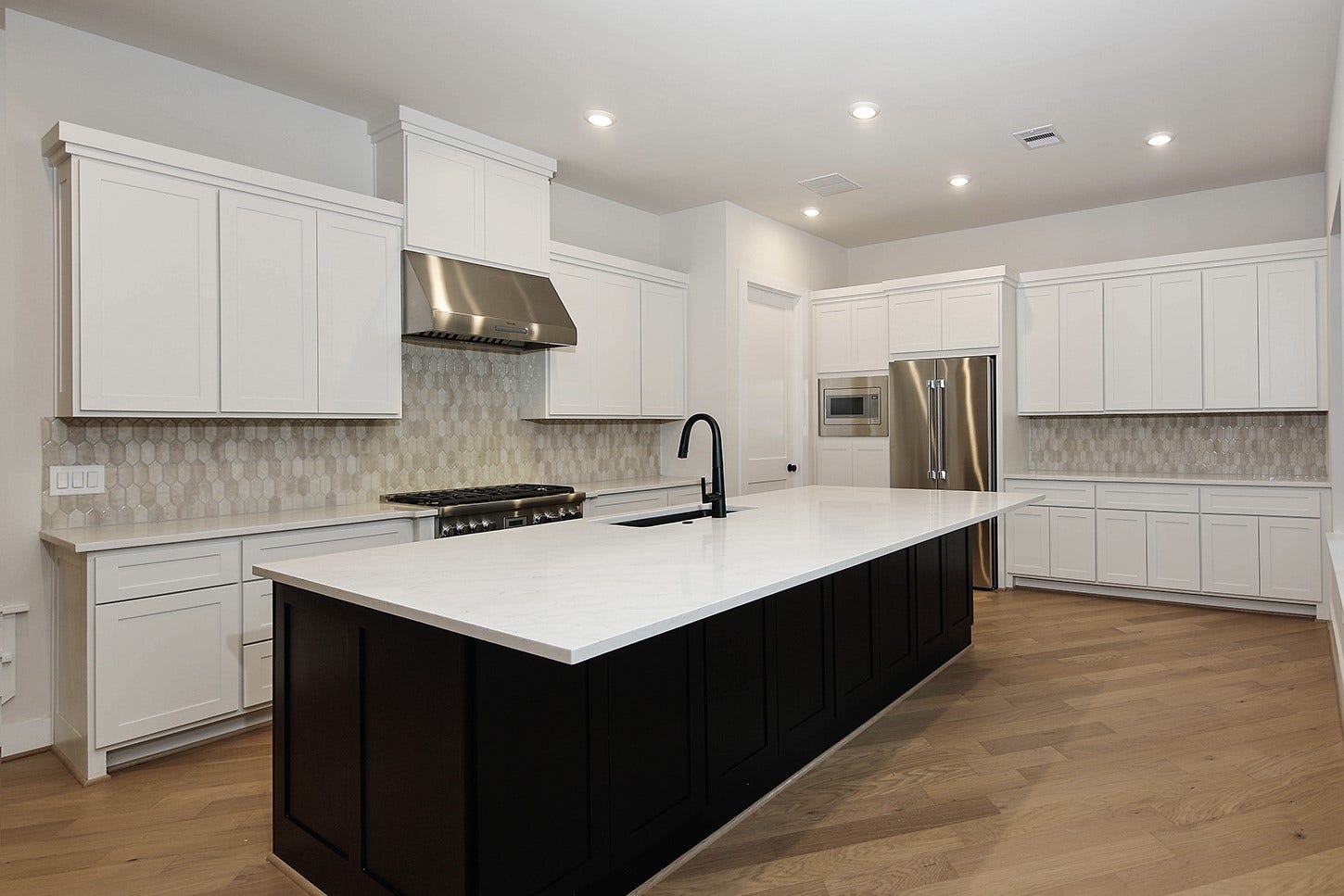 38 Honeycomb Ridge Place, The Woodlands, TX 77380 38 Honeycomb Ridge Place, The Woodlands, TX 77380