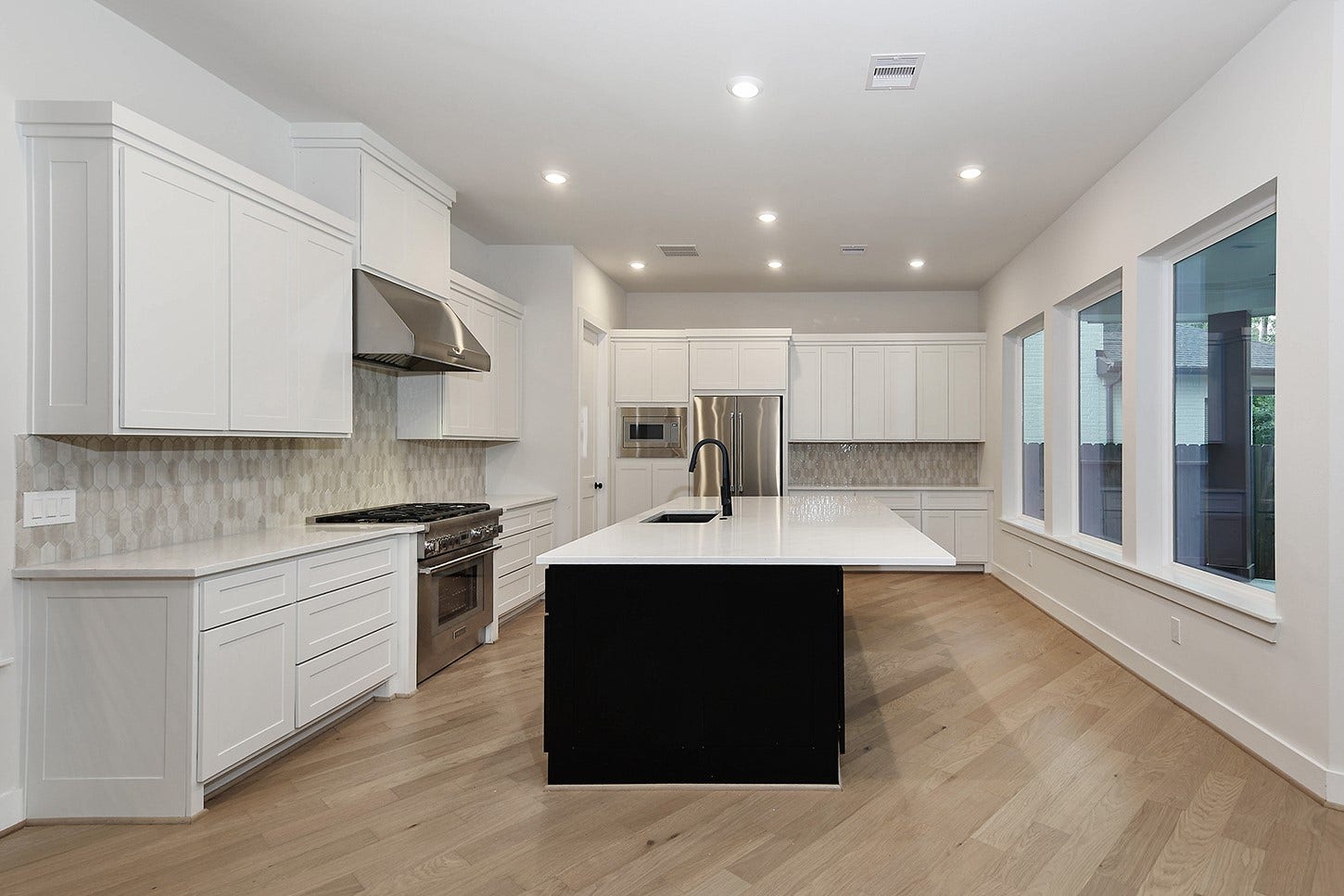 38 Honeycomb Ridge Place, The Woodlands, TX 77380 38 Honeycomb Ridge Place, The Woodlands, TX 77380