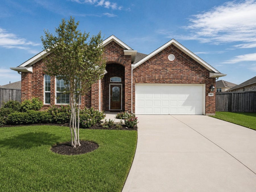 Property photo for 1902 Willow Ridge Ln, Brookshire, TX