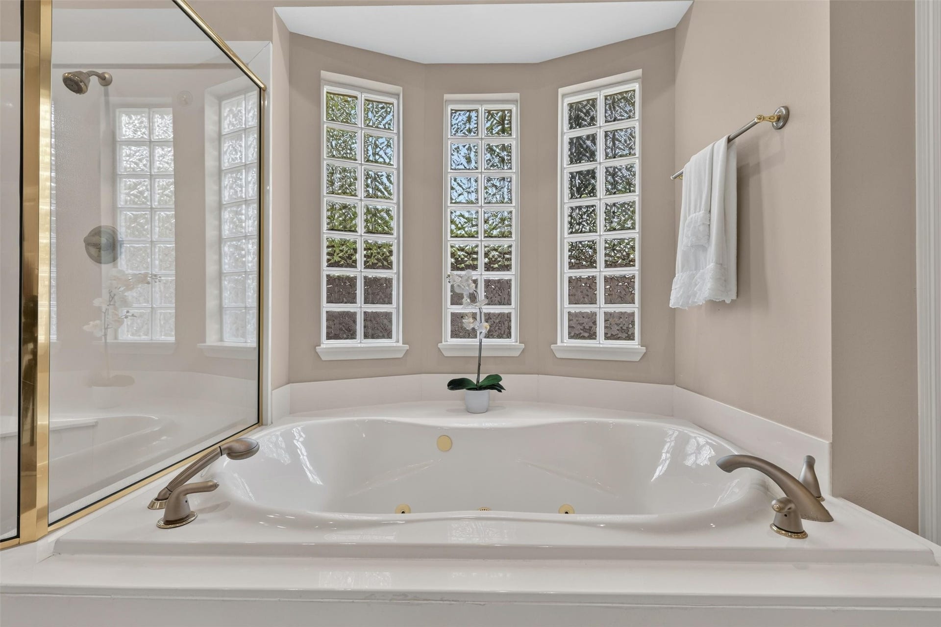13726 Magnolia Manor Drive, Cypress, TX 77429 13726 Magnolia Manor Drive, Cypress, TX 77429