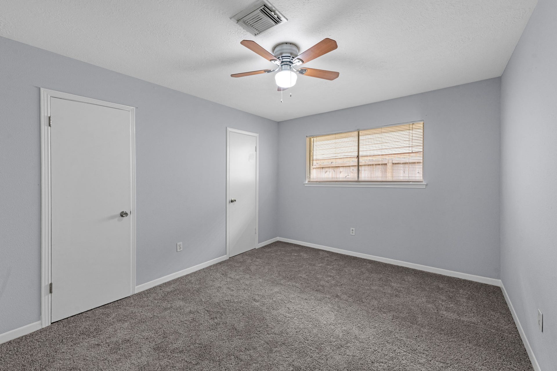 2012 Isla Drive, Pearland, TX 77581