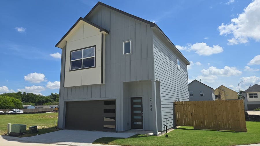Property photo for 7106 Potenzza Lane, Houston, TX
