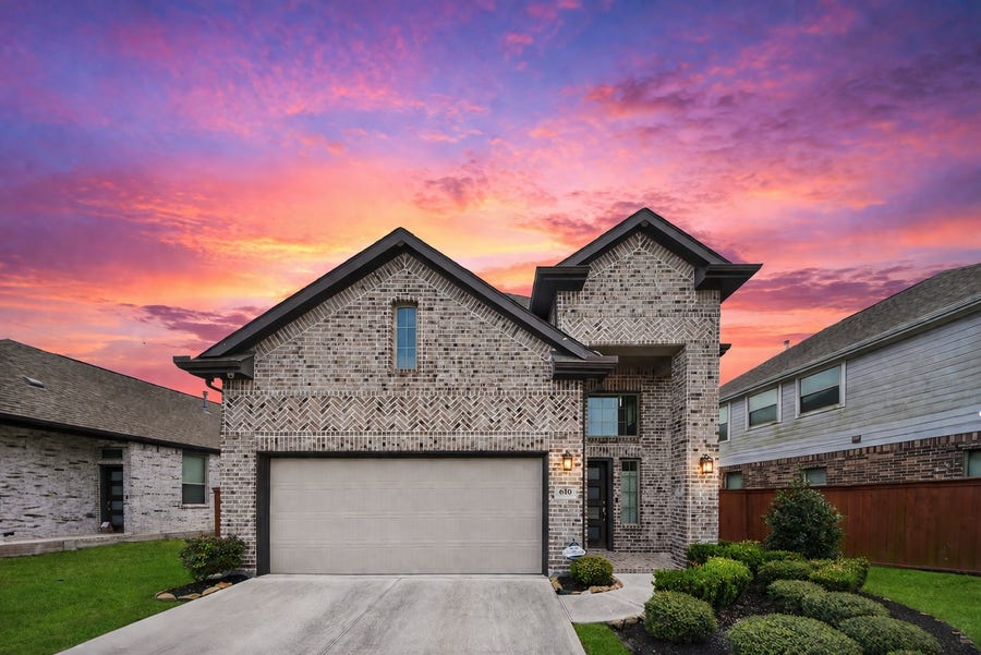 Property photo for 6110 Dovetail Cliff Court, Katy, TX