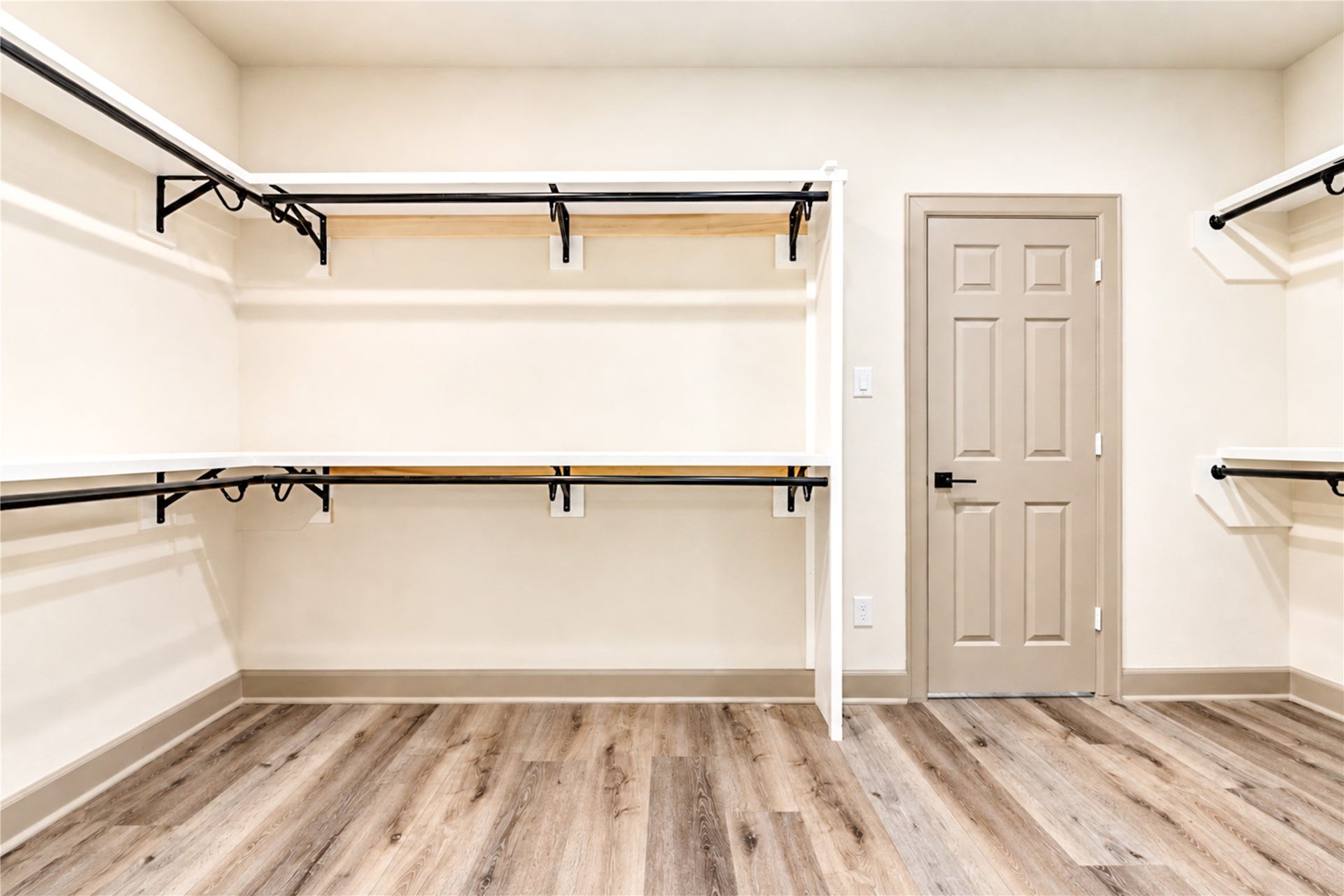 101 Hillsborough Drive W, Montgomery, TX 77356 101 Hillsborough Drive W, Montgomery, TX 77356