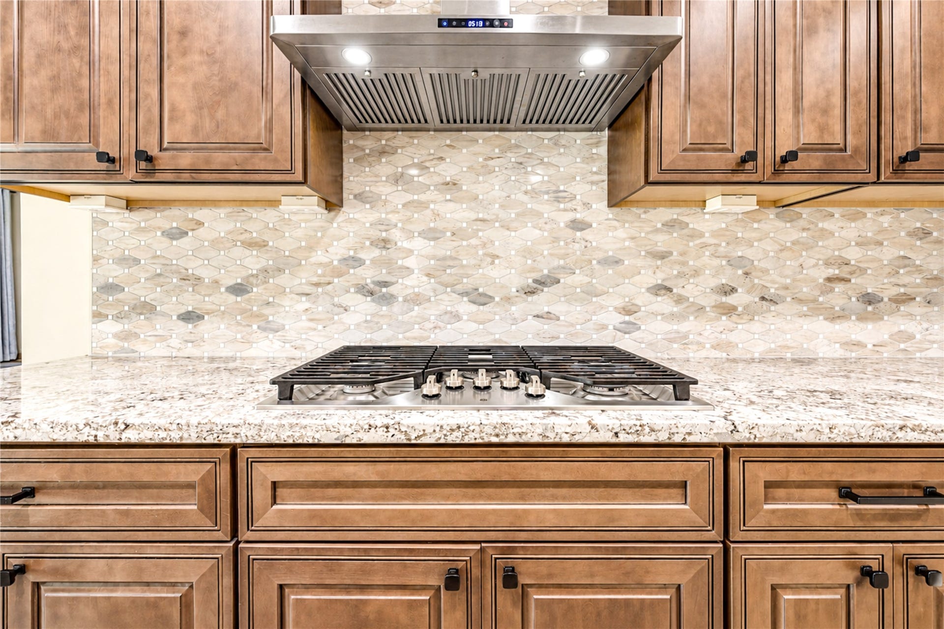 101 Hillsborough Drive W, Montgomery, TX 77356 101 Hillsborough Drive W, Montgomery, TX 77356