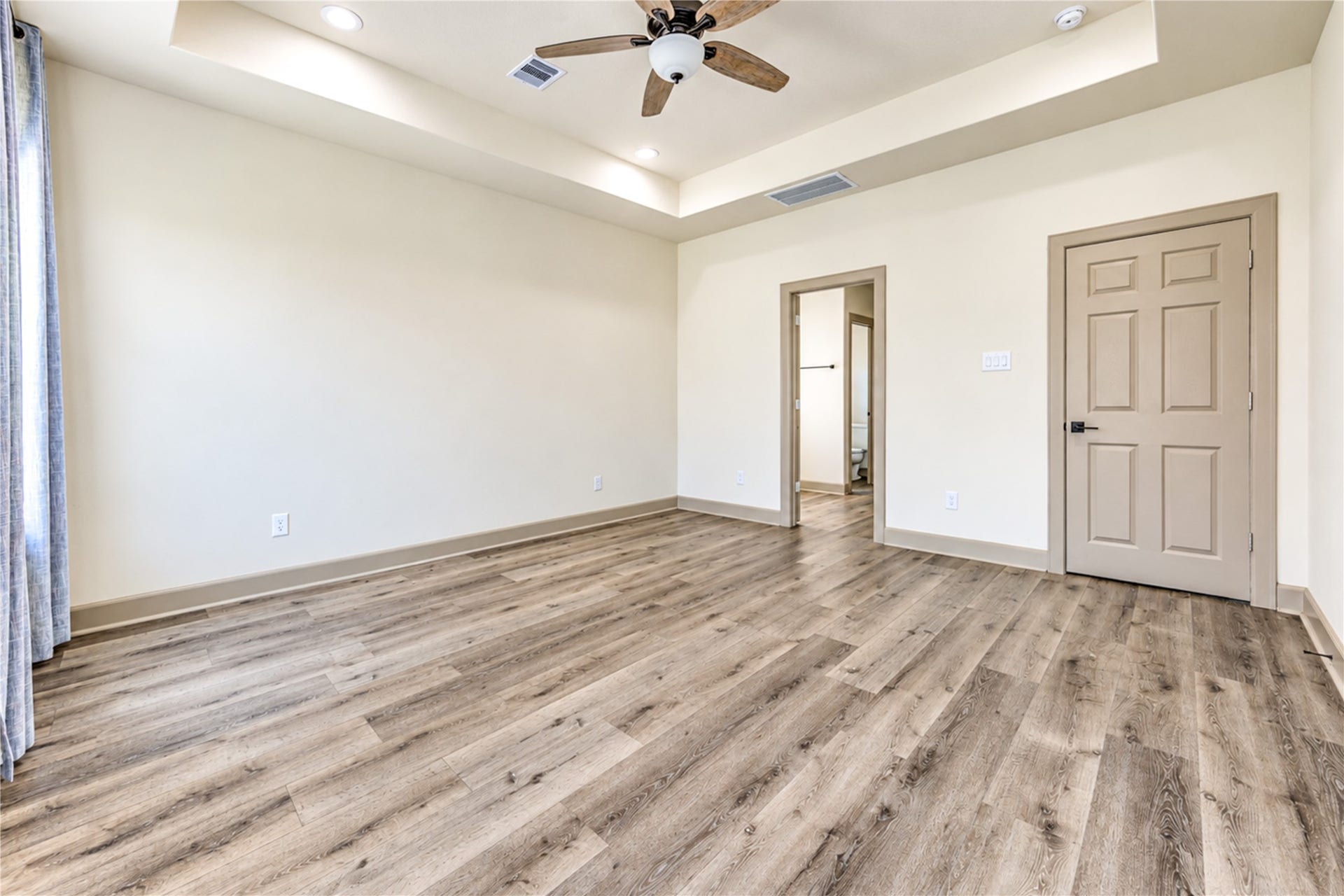 101 Hillsborough Drive W, Montgomery, TX 77356 101 Hillsborough Drive W, Montgomery, TX 77356