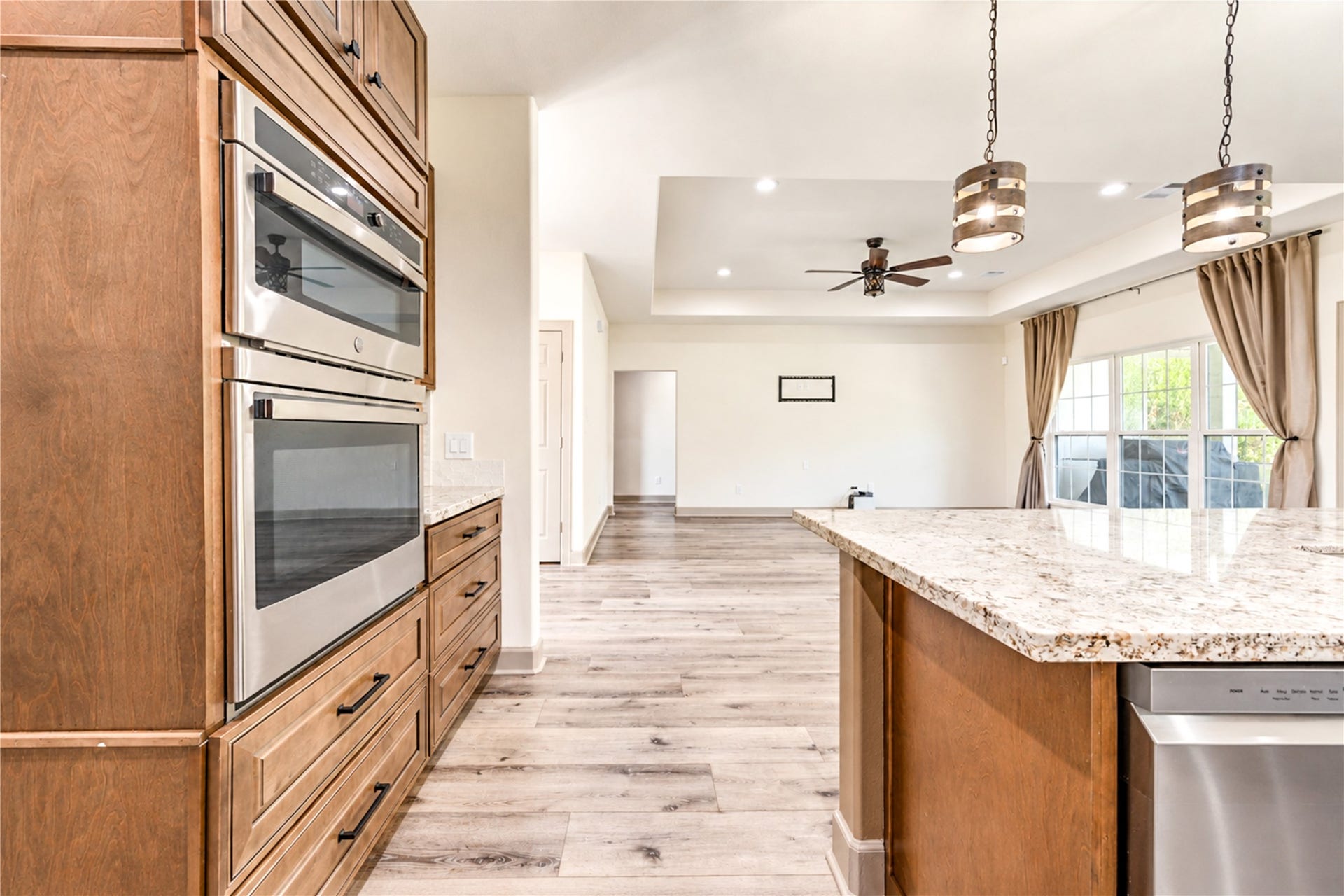 101 Hillsborough Drive W, Montgomery, TX 77356 101 Hillsborough Drive W, Montgomery, TX 77356