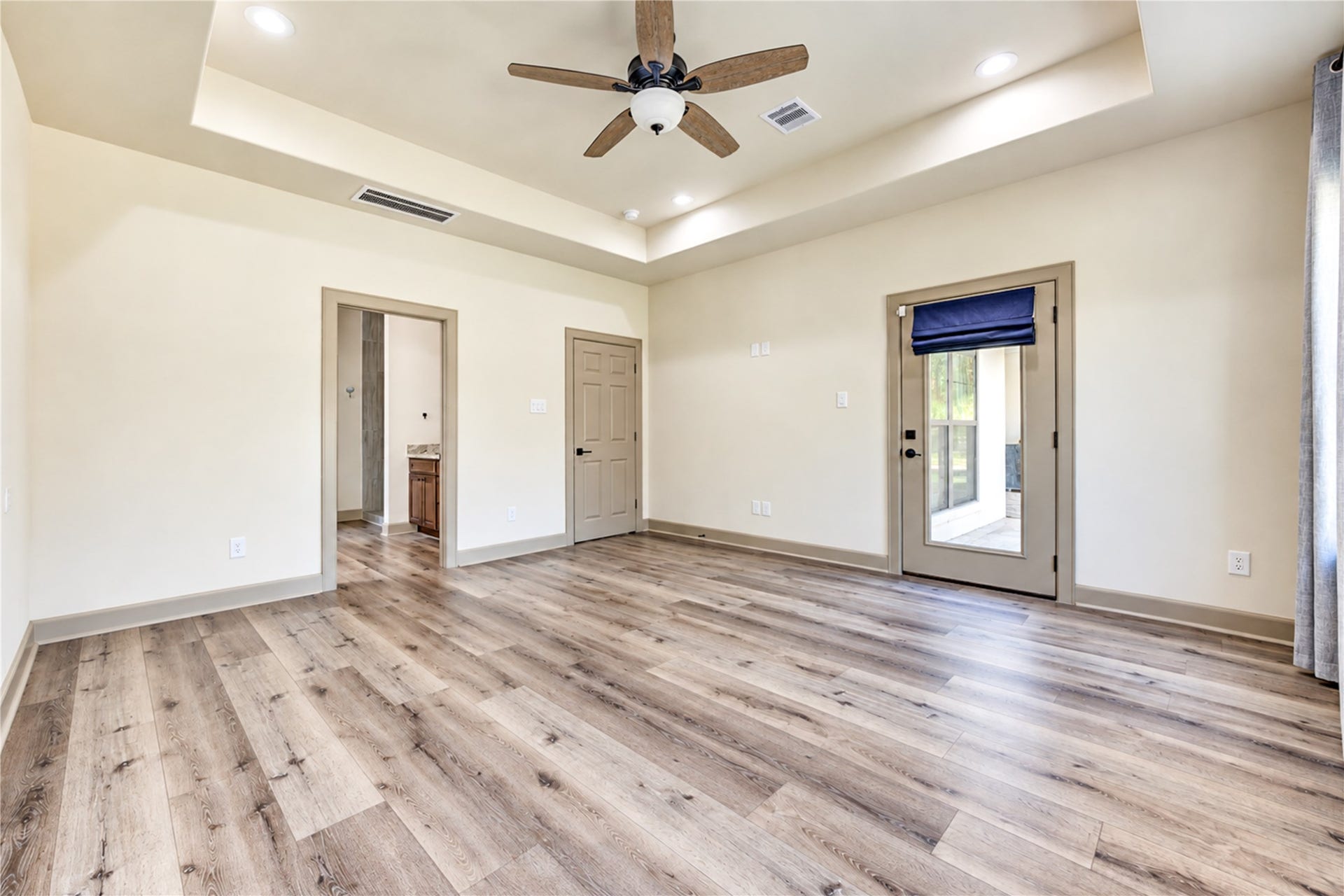 101 Hillsborough Drive W, Montgomery, TX 77356 101 Hillsborough Drive W, Montgomery, TX 77356