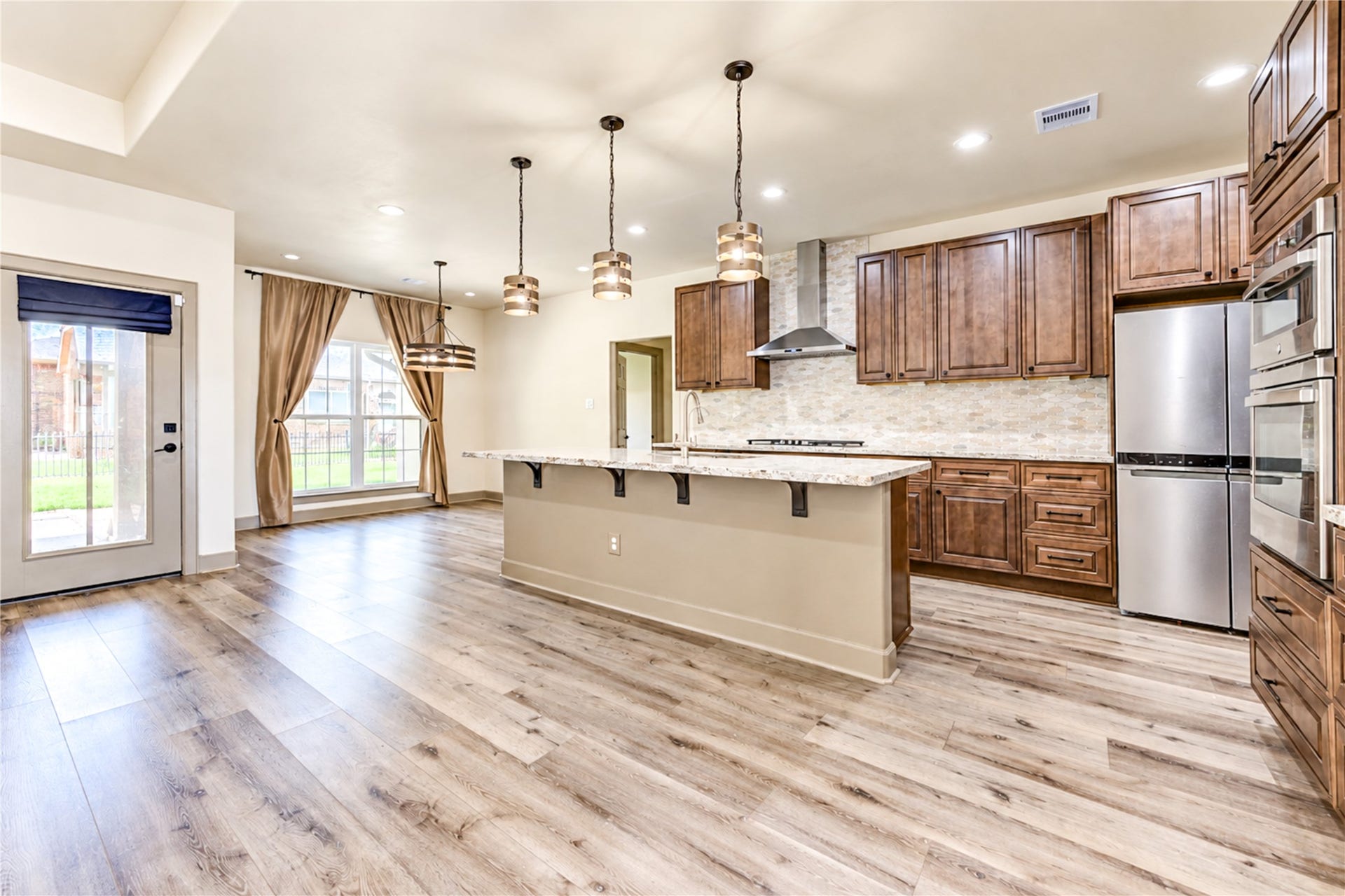 101 Hillsborough Drive W, Montgomery, TX 77356 101 Hillsborough Drive W, Montgomery, TX 77356