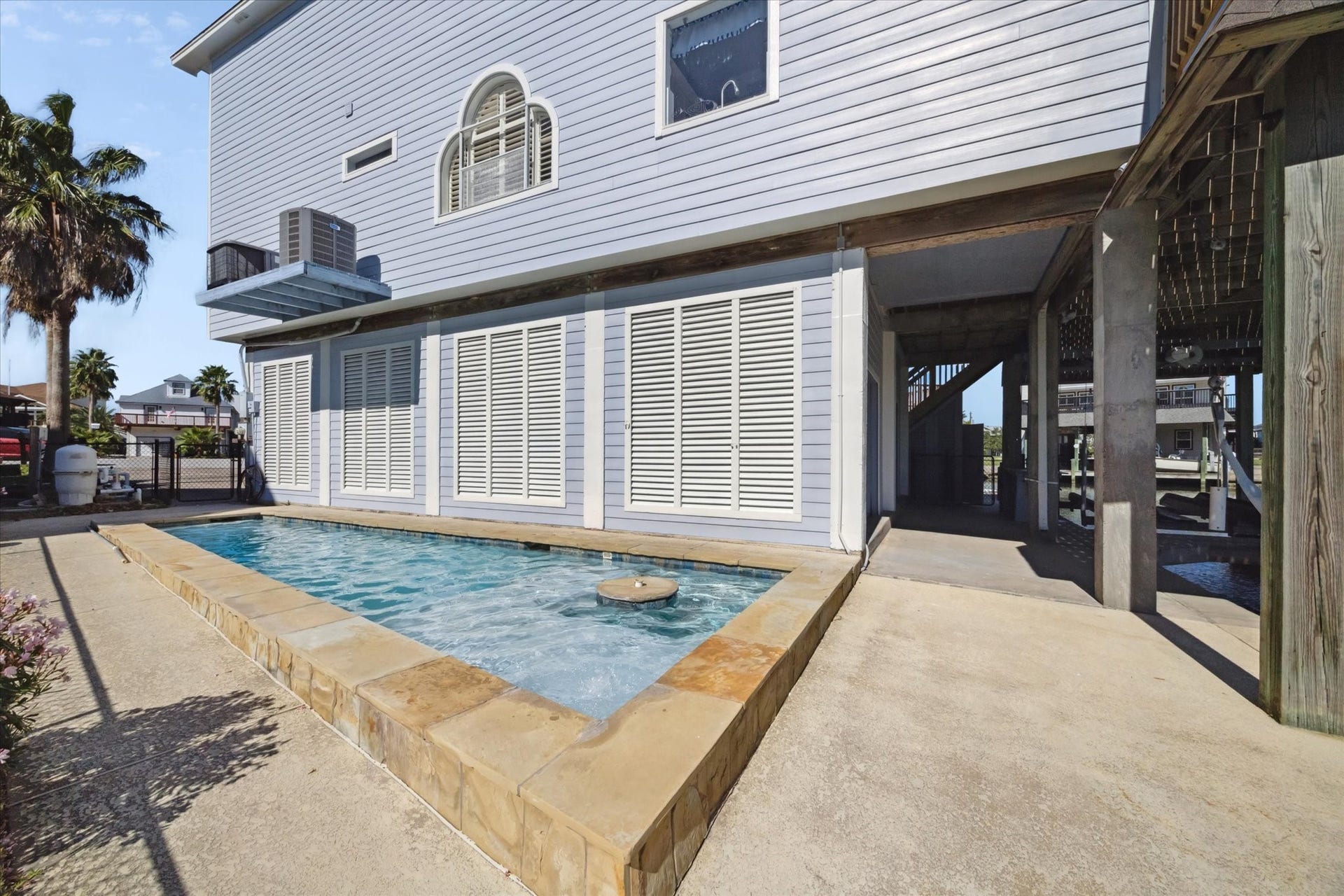 210 Easterly, Tiki Island, TX 77554 210 Easterly, Tiki Island, TX 77554