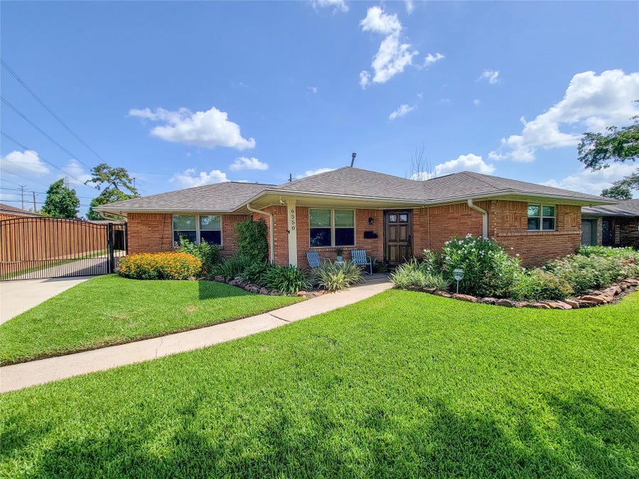 Property photo for 6550 Cindy Lane, Houston, TX