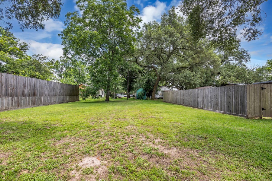 Property photo for Lot 15 Oxford Street, Tomball, TX