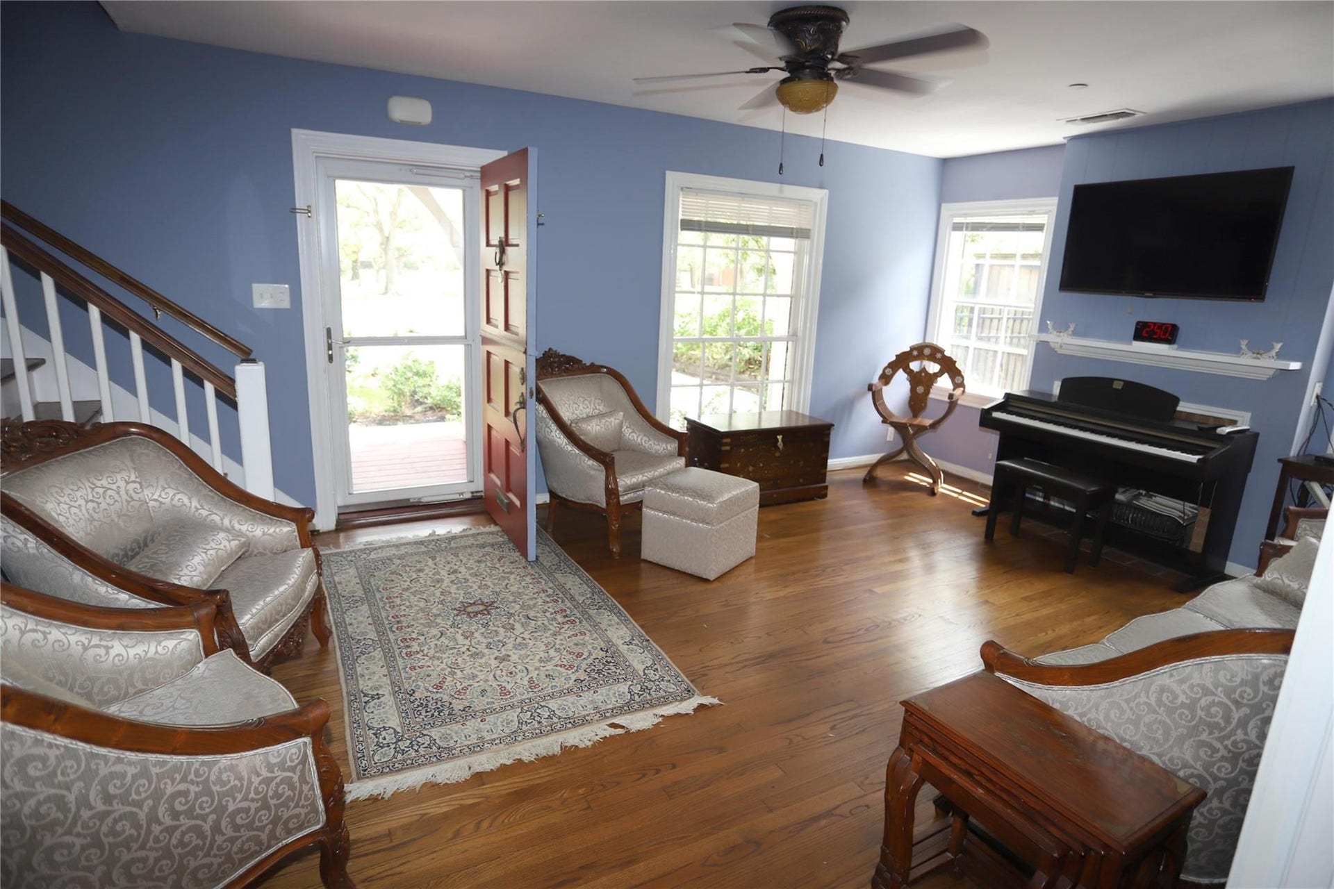 4912 Bellaire Boulevard, Bellaire, TX 77401 4912 Bellaire Boulevard, Bellaire, TX 77401