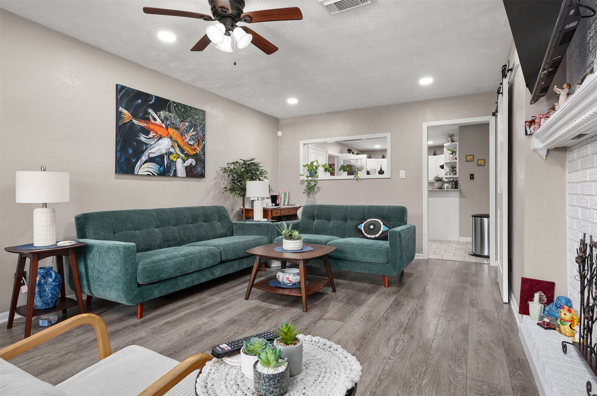 1711 Beusch Drive, Pasadena, TX 77502