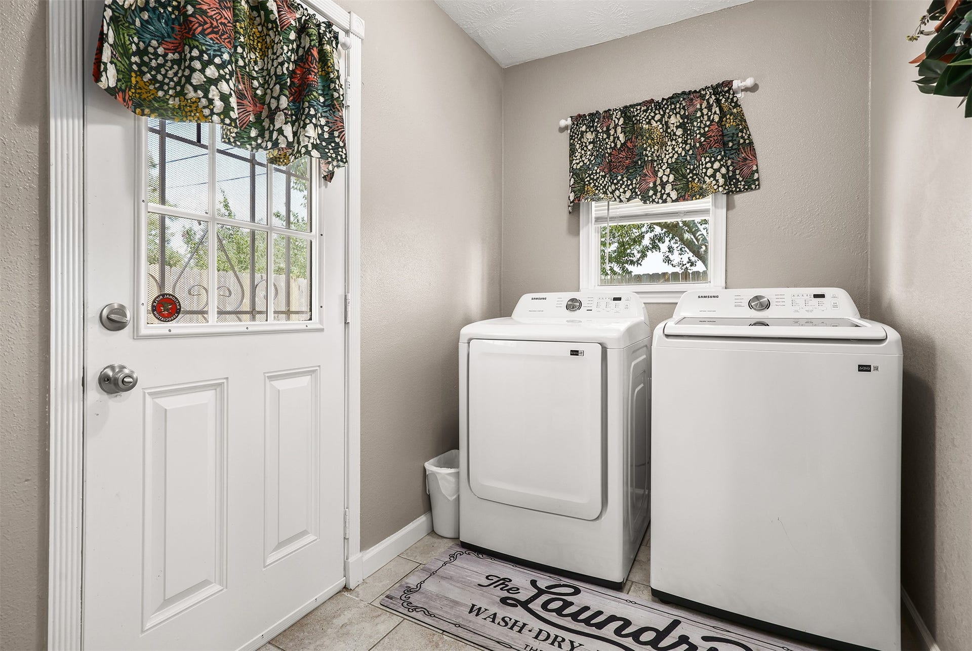 1711 Beusch Drive, Pasadena, TX 77502