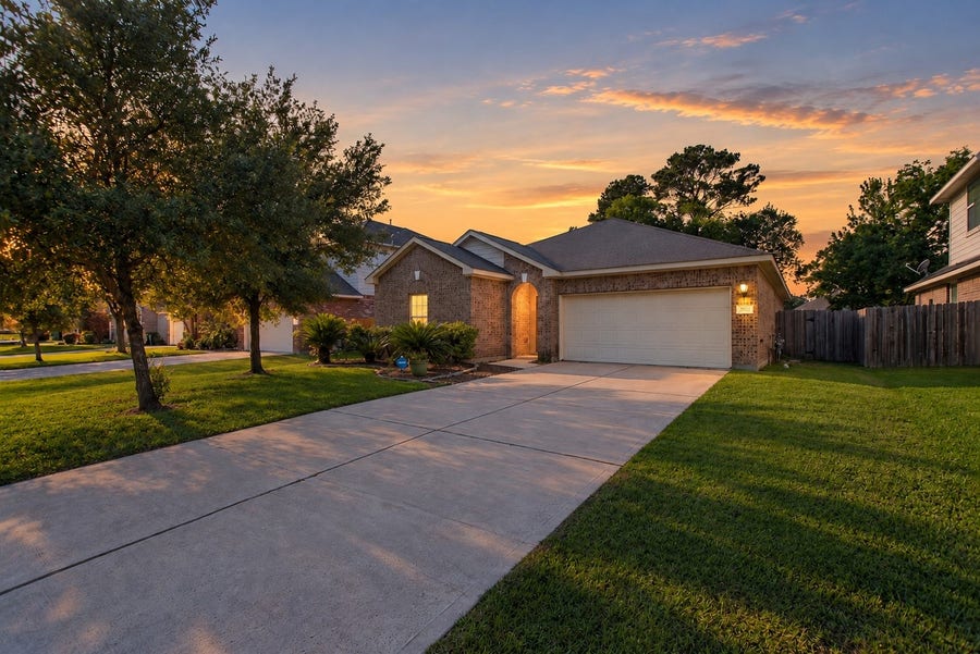 Property photo for 25531 Forest Springs Lake, Spring, TX