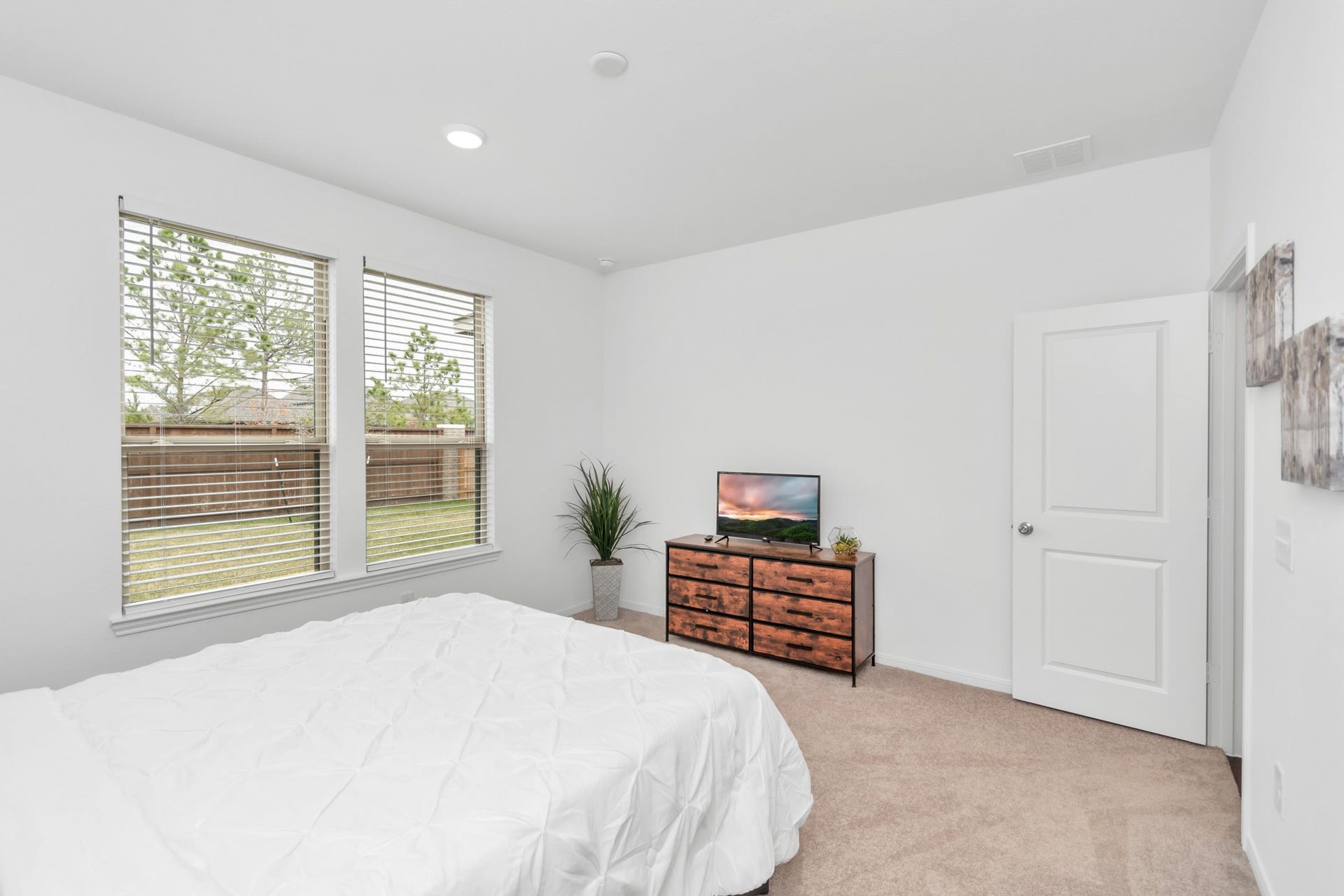14455 Cedar Ledge Lane, Conroe, TX 77302 Primary Bedroom
